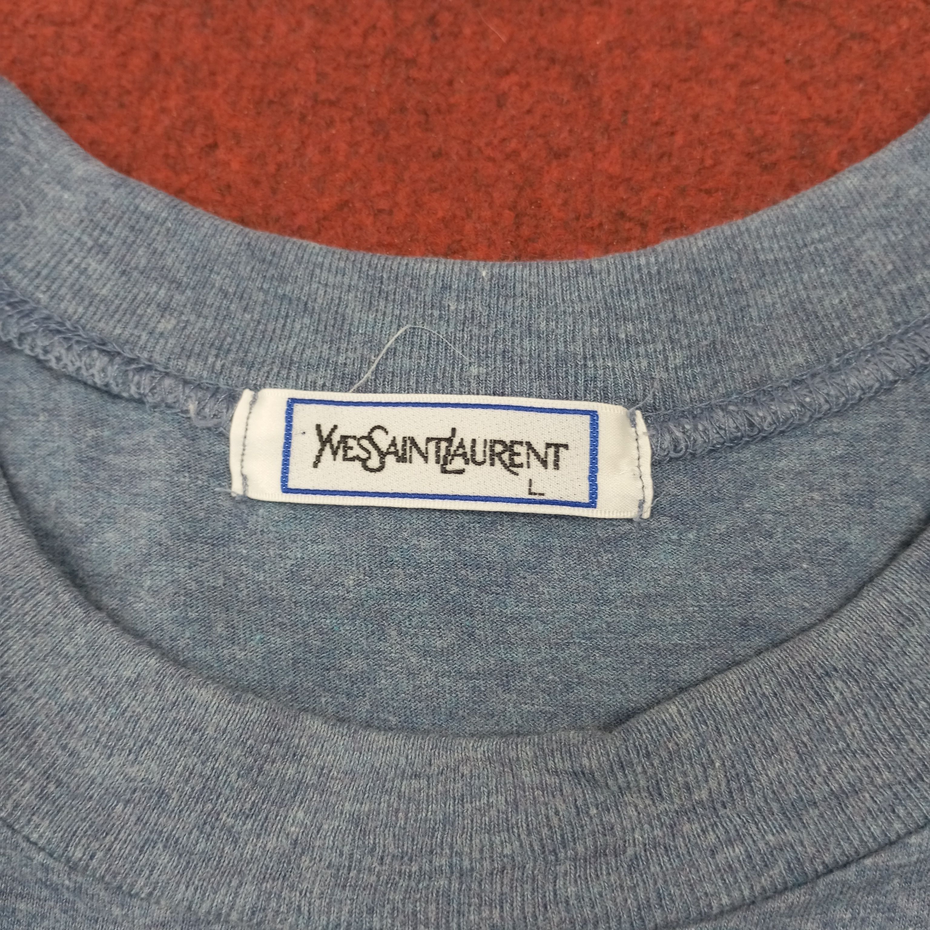 Vintage × Yves Saint Laurent Yves Saint Laurent YSL Small Logo Design Tshirt Size US M / EU 48-50 / 2 - 4 Thumbnail