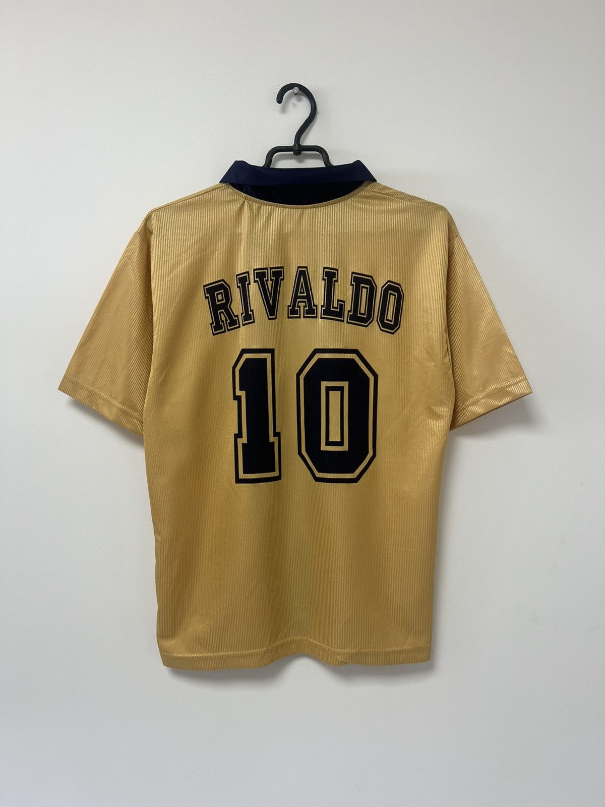 Vintage Vintage Barcelona 2002/2003 Jersey Rivaldo Football Shirt M Size US M / EU 48-50 / 2 - 2 Thumbnail