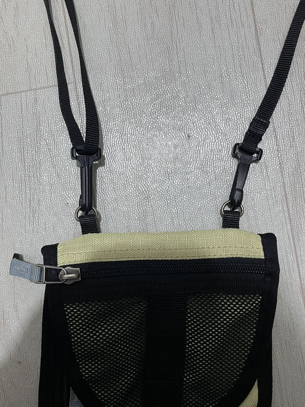 Nike ACG Nike acg mini sling wallet bag Size ONE SIZE - 12 Thumbnail