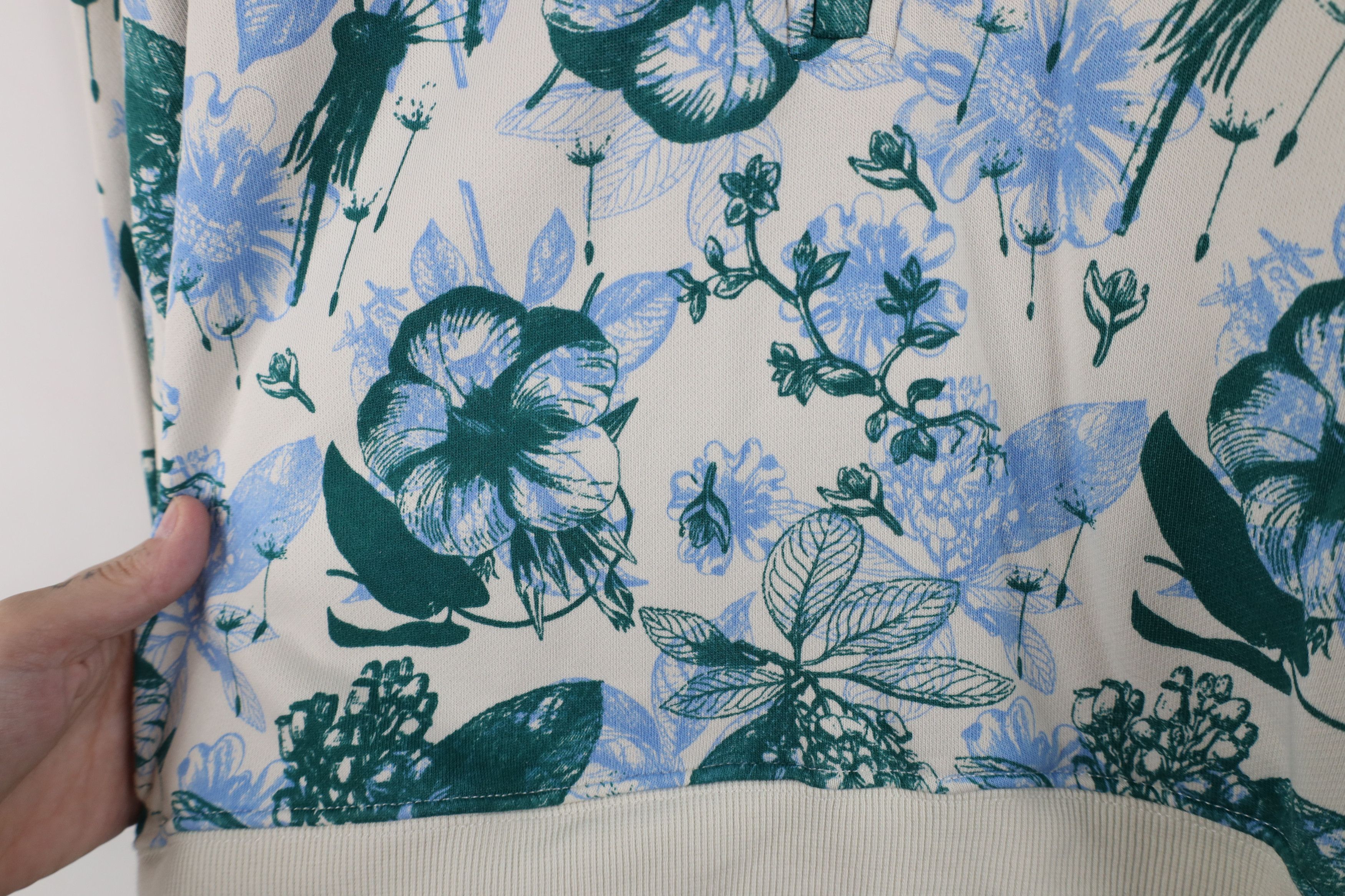 Fabletics Fabletics All Over Print Cropped Half Zip Terry Sweatshirt Size L / US 10 / IT 46 - 5 Thumbnail
