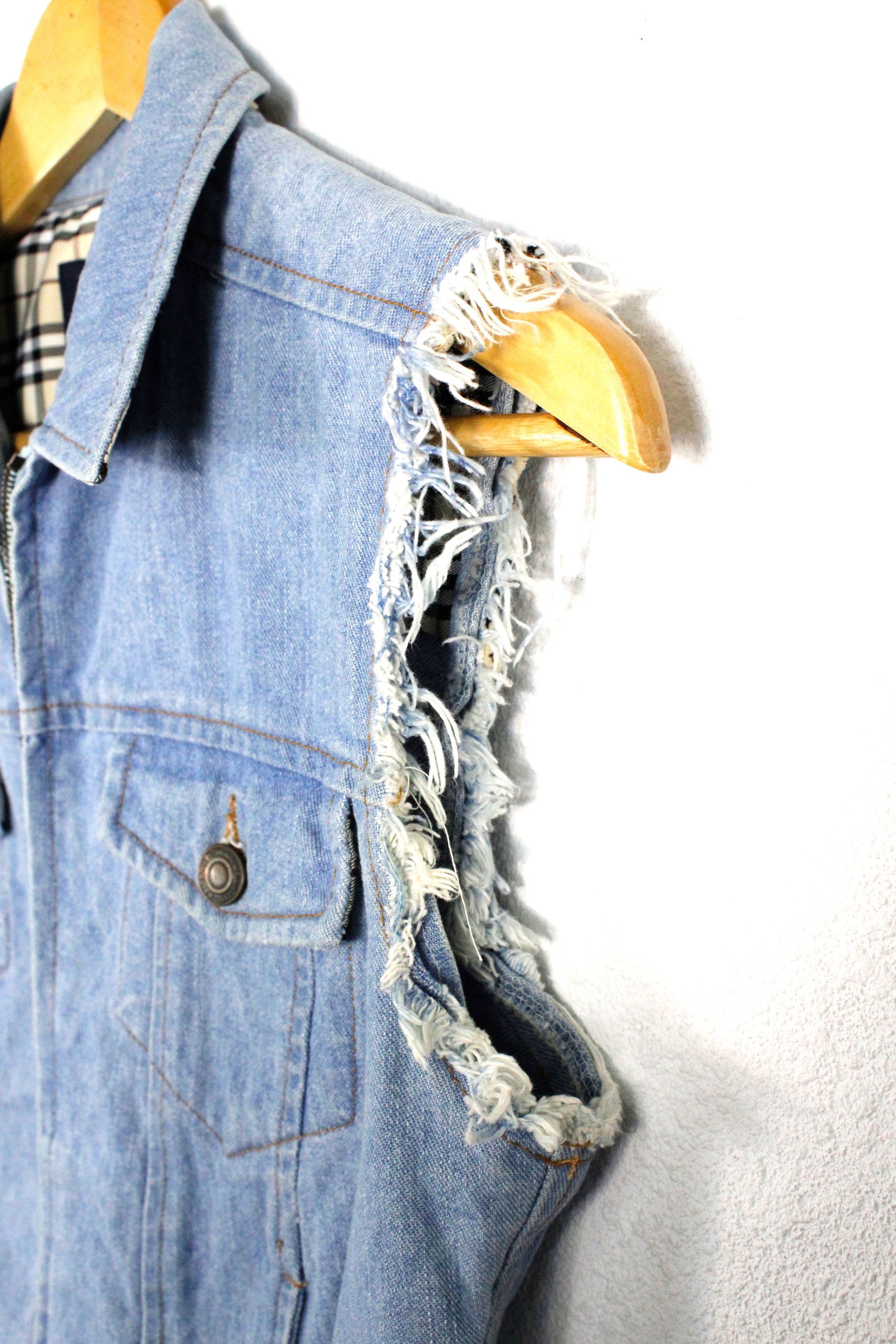 Burberry Burberry Collar Beige Check Blue Denim Zip Jeans Vest Size S / US 4 / IT 40 - 8 Thumbnail