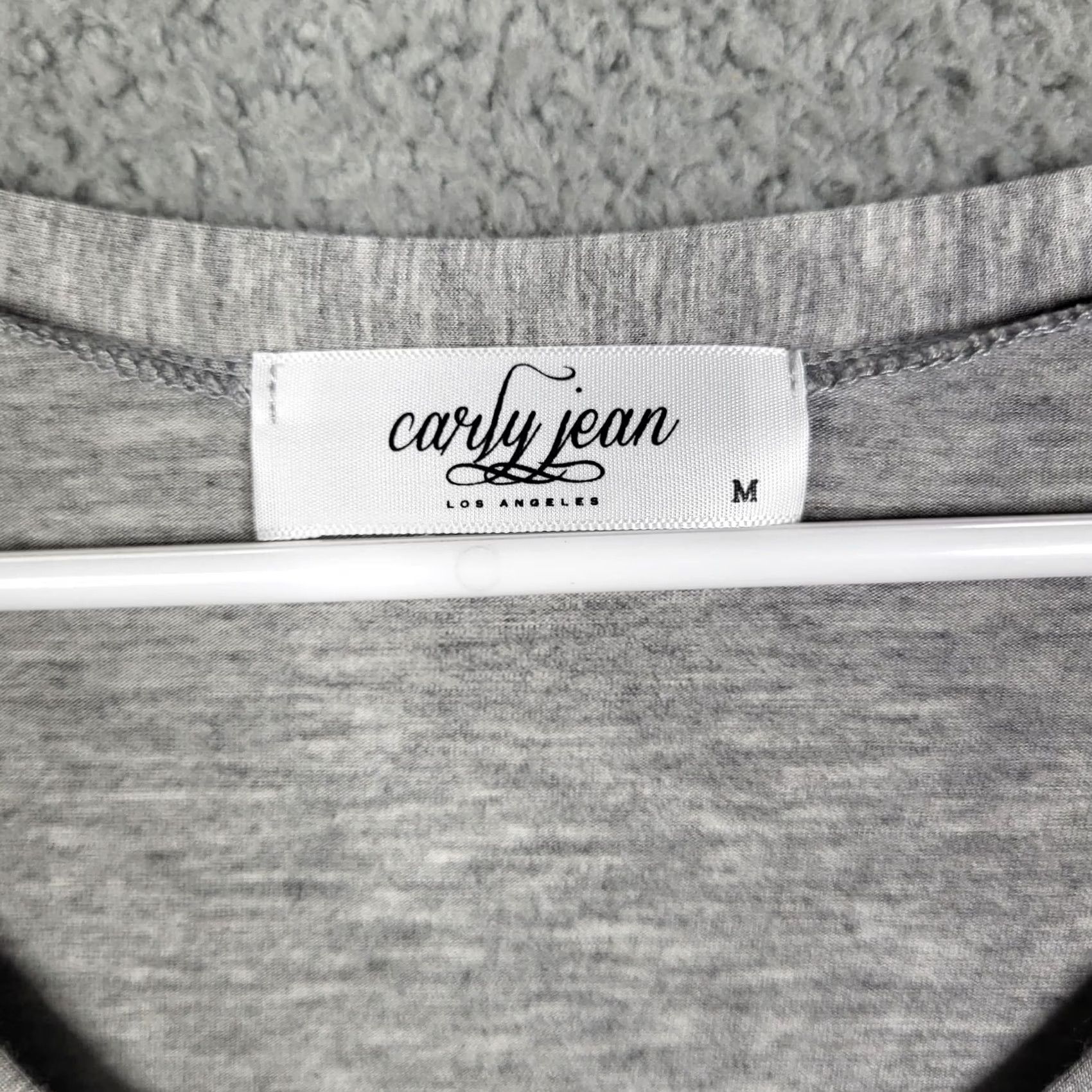 Vintage Carly Jean Women's Gray V-Neck Short Sleeve T-Shirt M Shirt Adults Casual Basic 90s Cars Theme Size M / US 6-8 / IT 42-44 - 5 Thumbnail