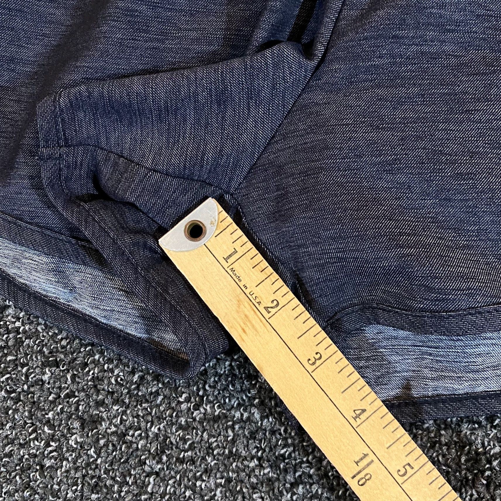 Vintage VINTAGE Oiselle Shorts Womens 10 Gray Heart 3” Inseam Running Casual Workout Lined Women's 10 Gray Heart 3” Inseam Running Casual Workout Lined Size 32" / US 10 / IT 46 - 3 Thumbnail