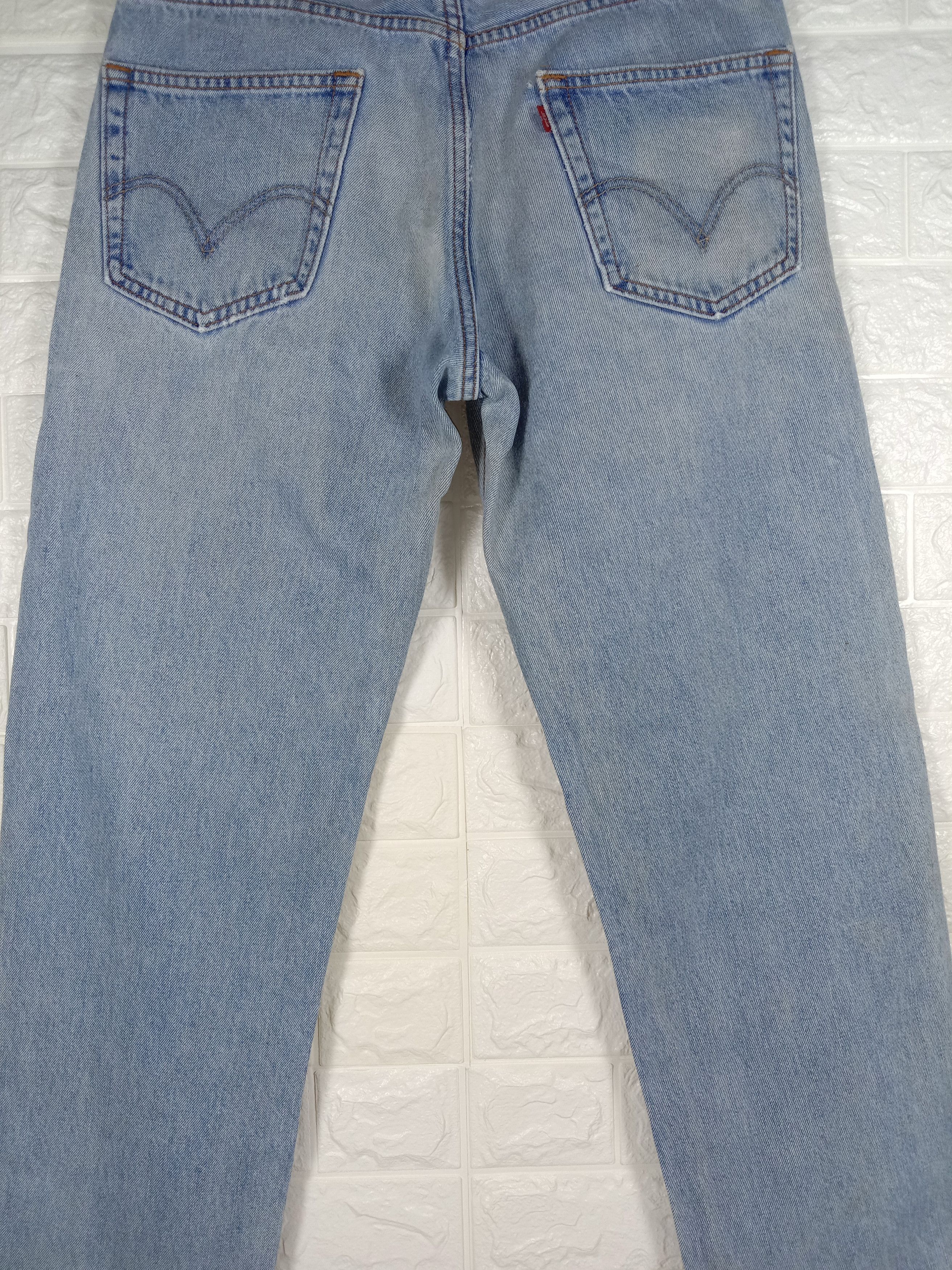 Levi's Vintage Levi's 550 Light Wash Jeans Relaxed Fit Denim Size US 32 / EU 48 - 7 Thumbnail