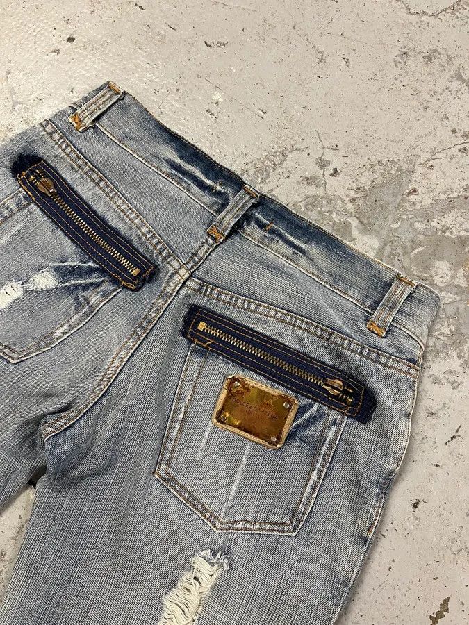 Dolce & Gabbana 2000s Dolce & Gabbana Distressed Denim Jeans Size US 31 - 8 Thumbnail