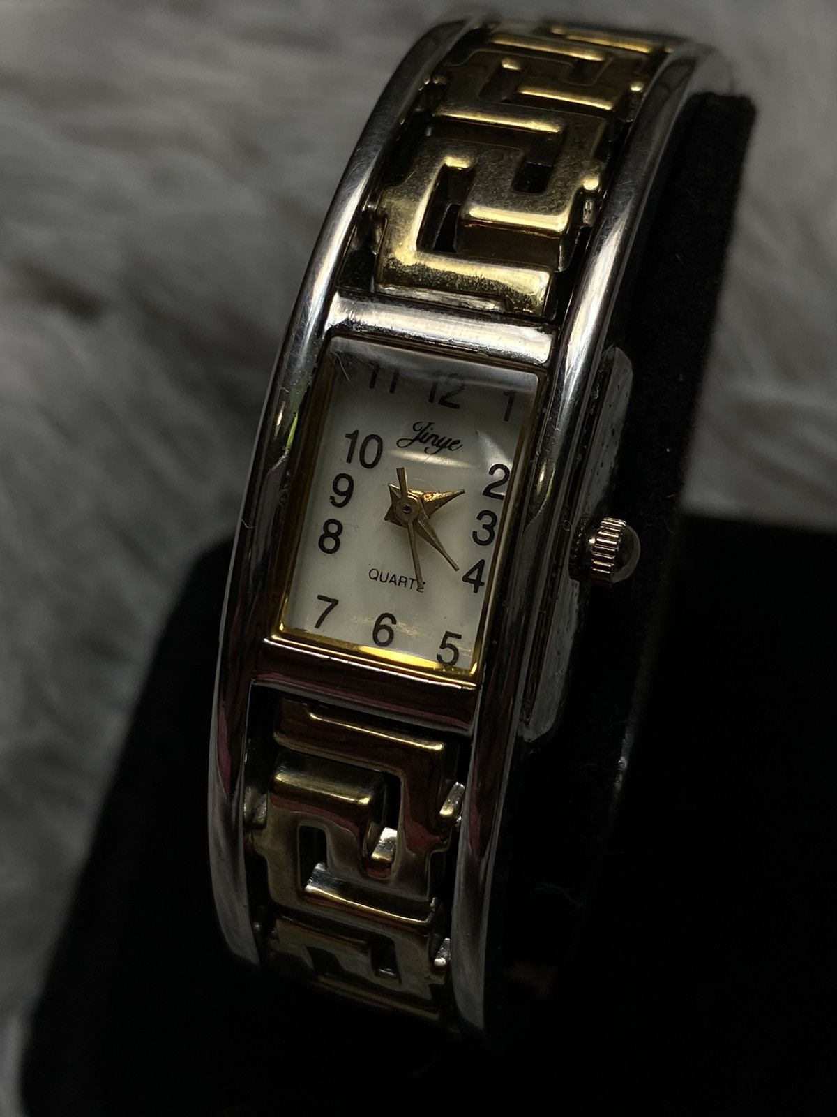Japanese Brand Gold Bracelet Watch Japanese Brand Size ONE SIZE - 3 Thumbnail