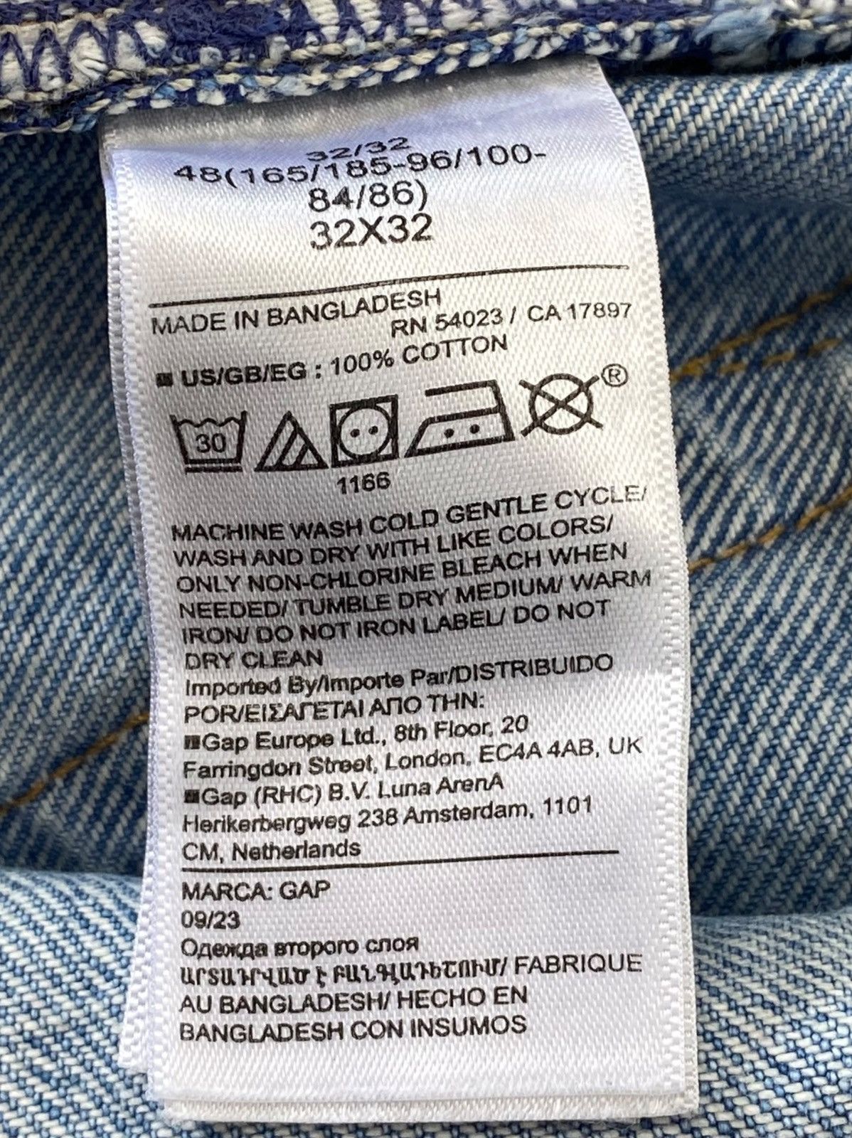 Gap Gap Faded Wash Ripped Style Straight Leg Jeans Size US 33 - 11 Thumbnail