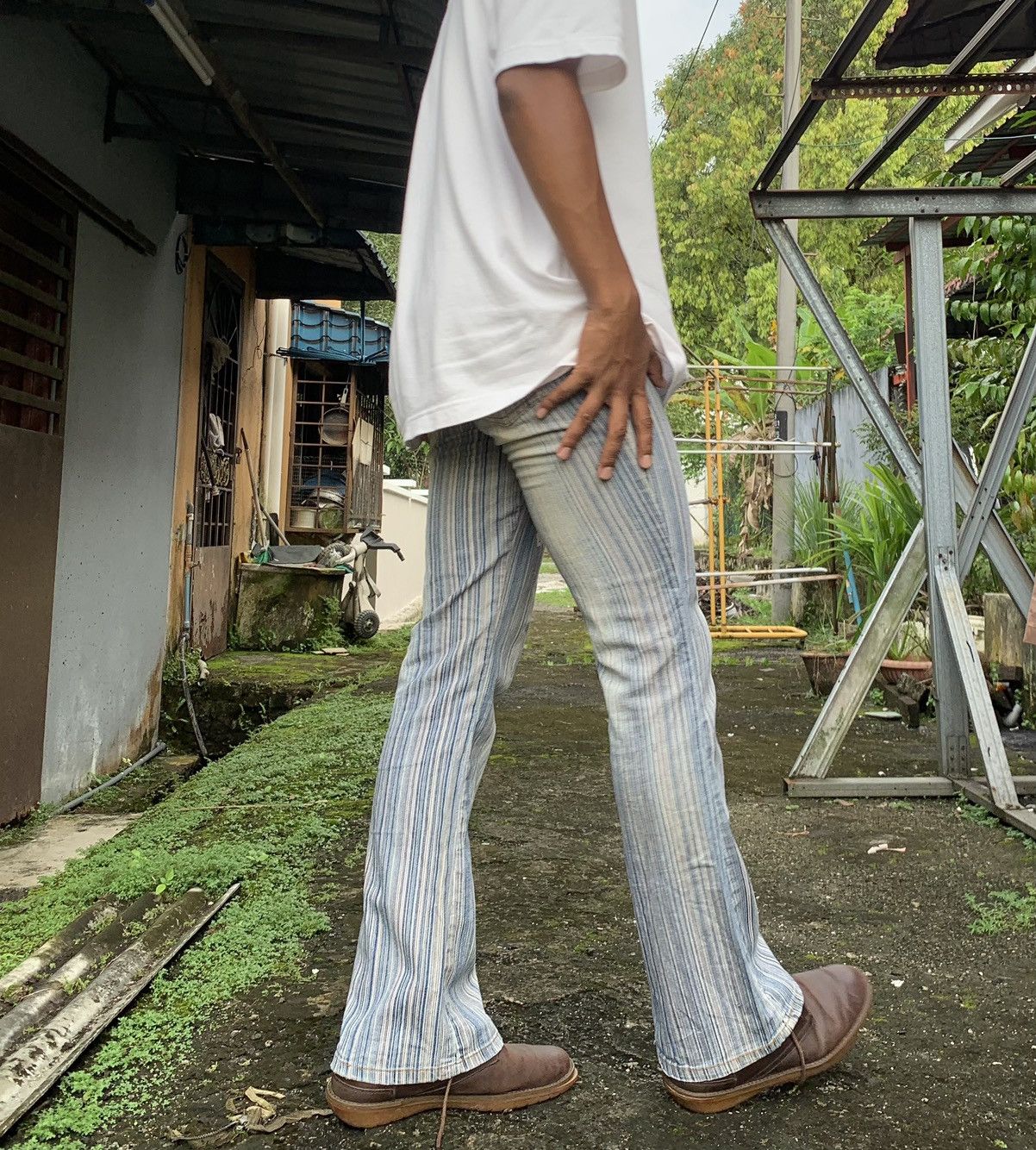 Dolce & Gabbana 👹Vintage DOLCE & GABBANA STRIPED FLAIR JEANS MADE IN ITALY Size US 30 / EU 46 - 9 Thumbnail