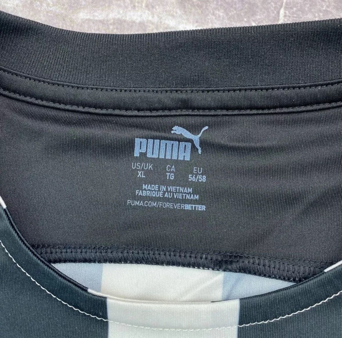 Puma NEWCASTLE UNITED 2017/2018 HOME FOOTBALL SHIRT PUMA JERSEY Size US XL / EU 56 / 4 - 6 Thumbnail