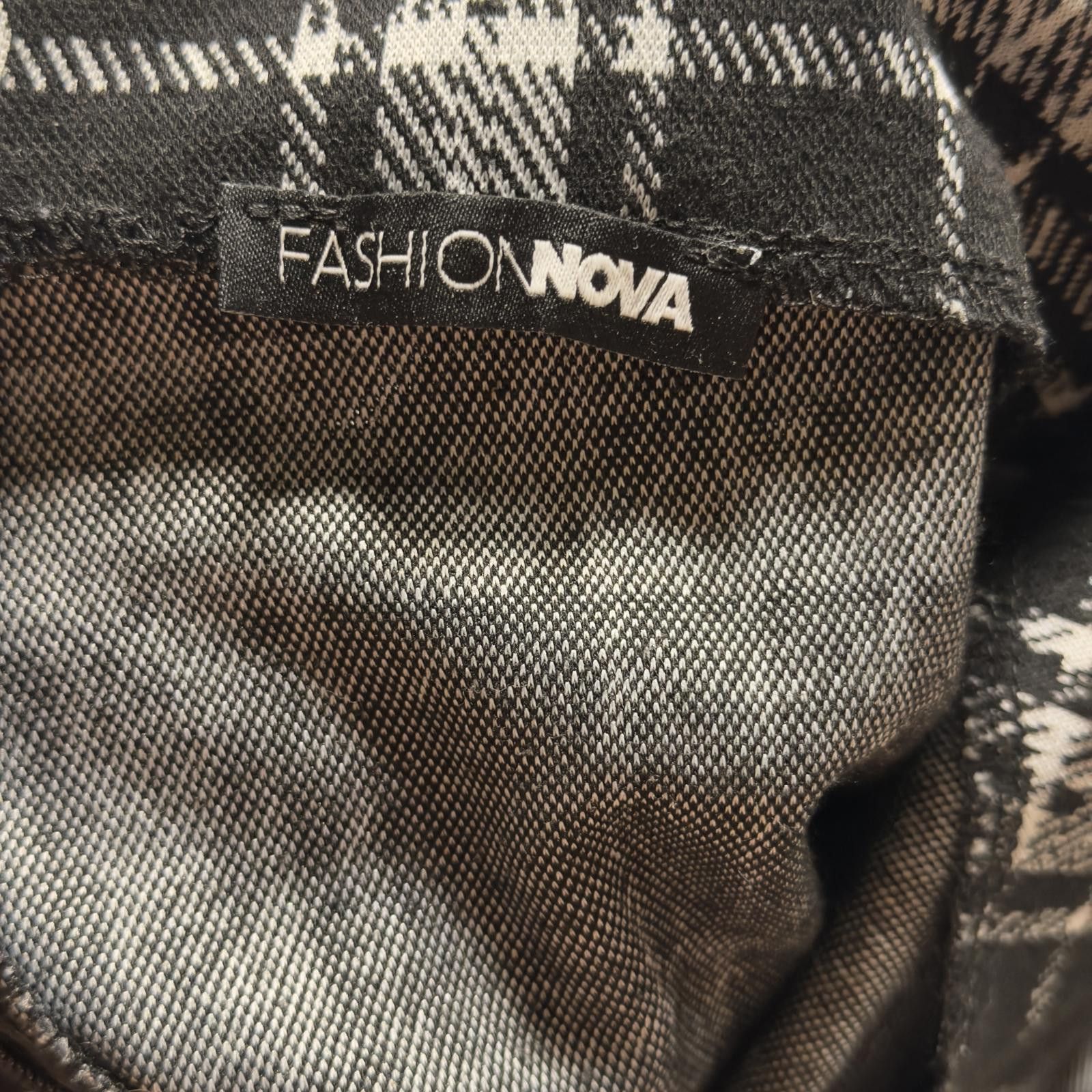 Fashion Nova Black Plaid Tartan Top Grunge Dark Academia Y2K Schoolgirl Size M / US 6-8 / IT 42-44 - 8 Thumbnail