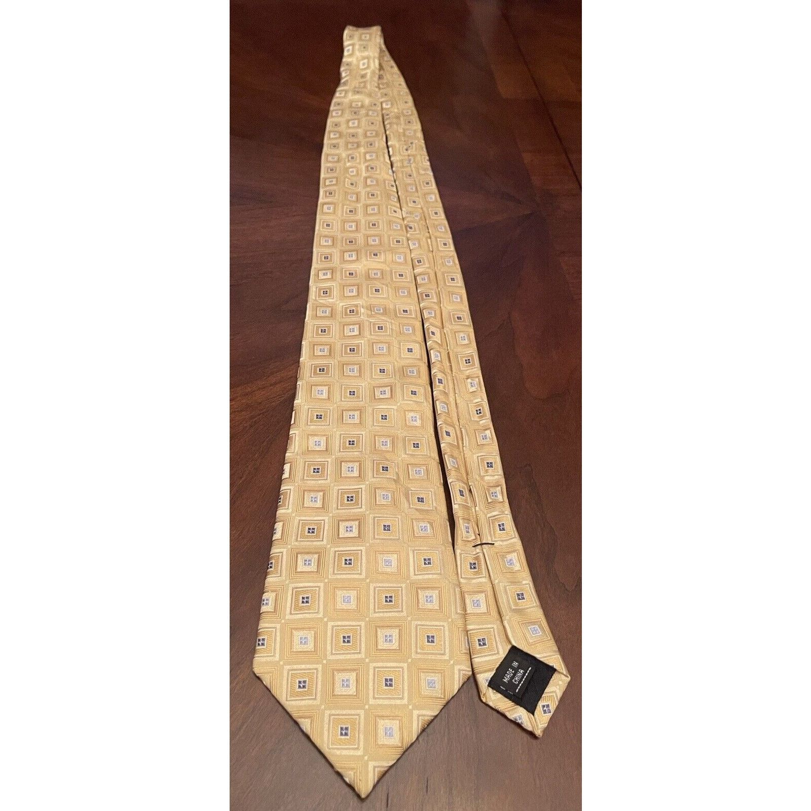 Club Room Club Room Gold Blue 100% Silk Men’s Neck Tie Made In China Size ONE SIZE - 3 Thumbnail