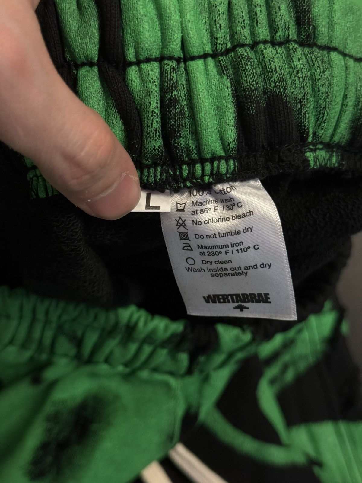 Vertabrae Vertabrae Skeleton Shorts Green Black Size L (NEW) Size US 29 - 7 Thumbnail