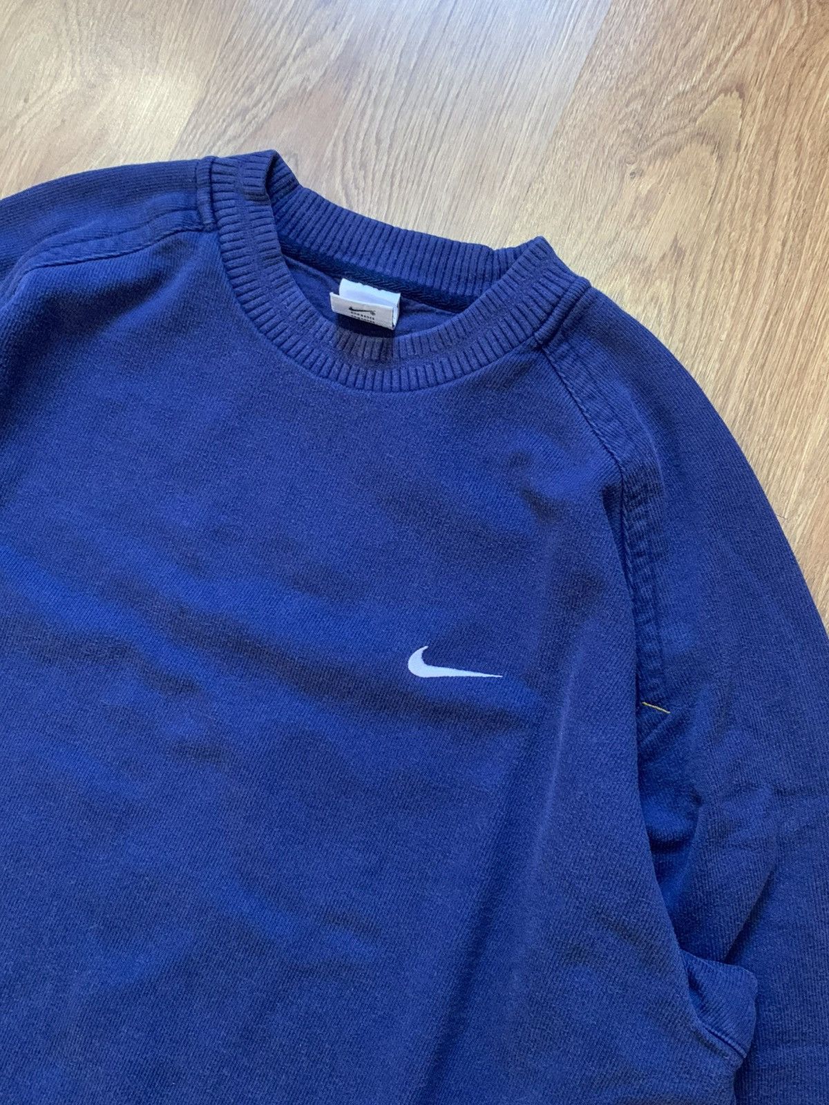 Nike × Vintage Vintage 90s Nike Swoosh Small Logo Heavyweight sweatshirt Size US L / EU 52-54 / 3 - 4 Thumbnail
