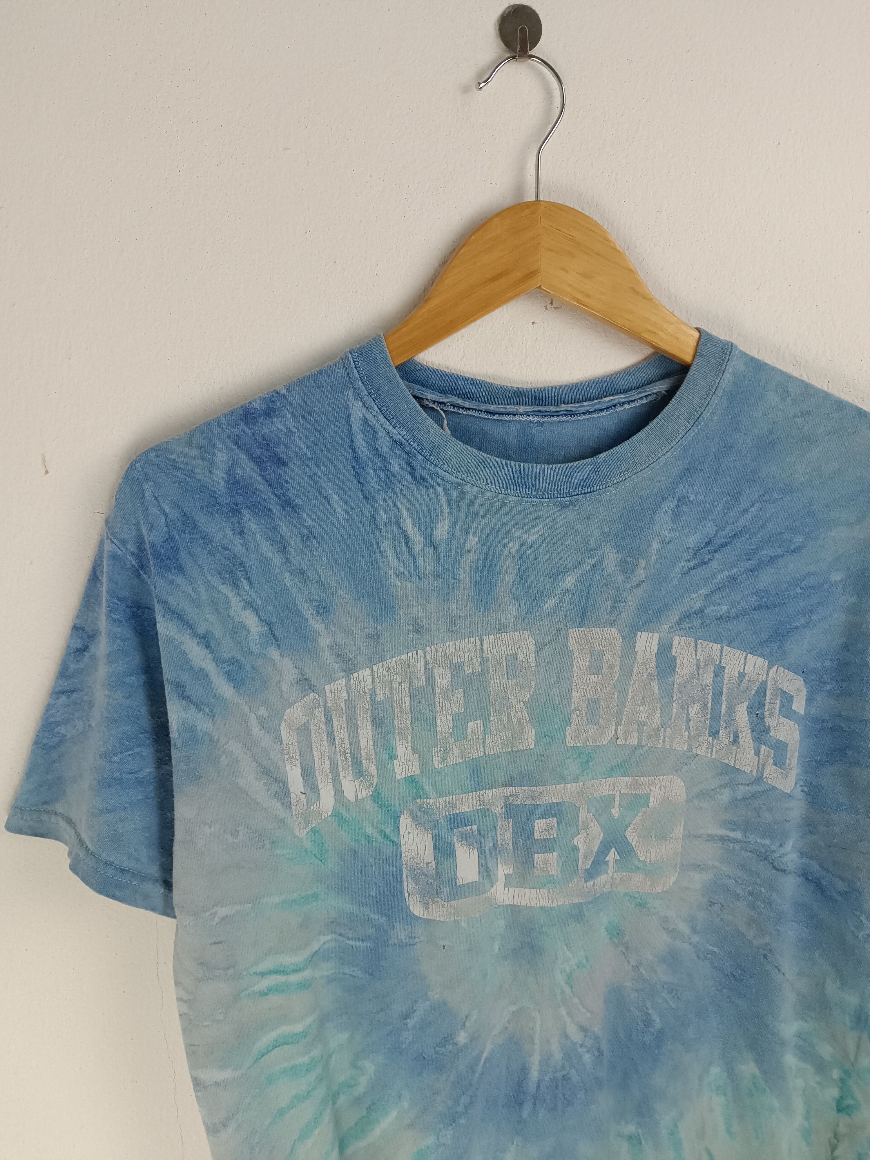 Vintage THRASHED FADED VINTAGE OUTER BANKS NETFLIX stranger things Size US M / EU 48-50 / 2 - 5 Thumbnail