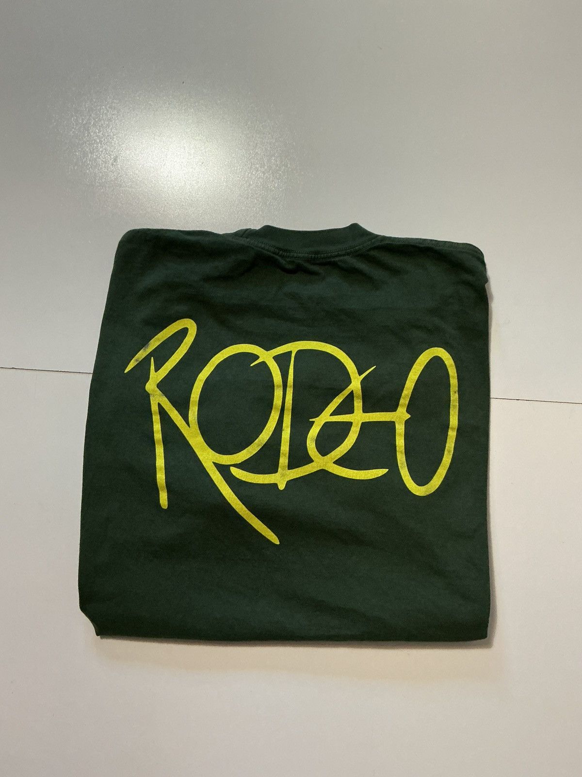 Other Rodeo Made In California Green Graphic Crewneck S/S T-Shirt Size US L / EU 52-54 / 3 - 1 Thumbnail