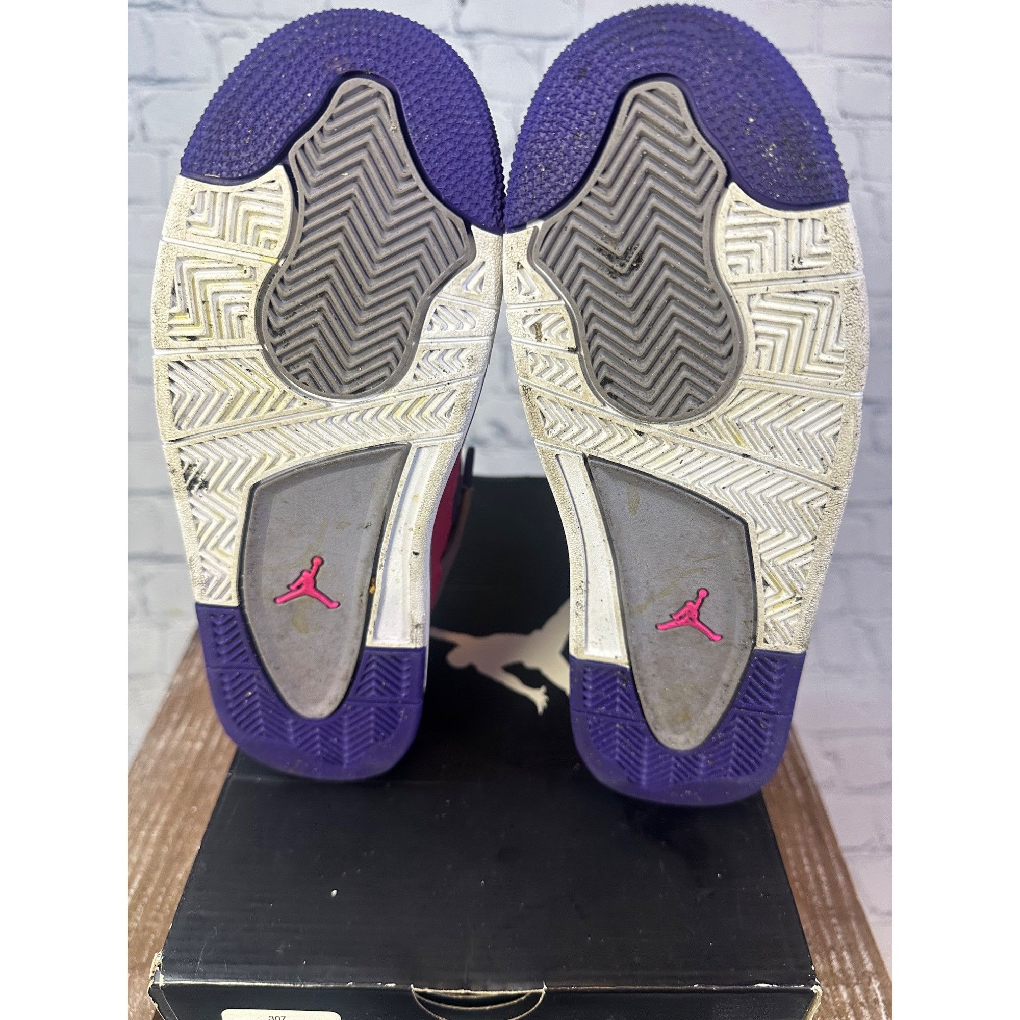 Jordan Brand × Nike Nike Air Jordan 4 Retro GS Size US 7 / IT 37 - 6 Thumbnail