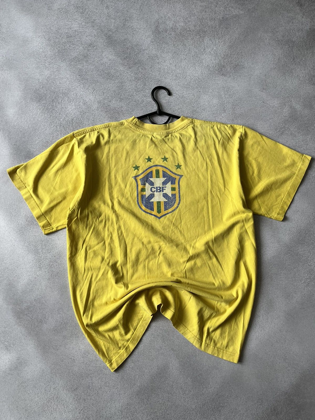 Nike Vintage 90`s Tee Nike Brazil Nike Big Logo Size US M / EU 48-50 / 2 - 7 Thumbnail