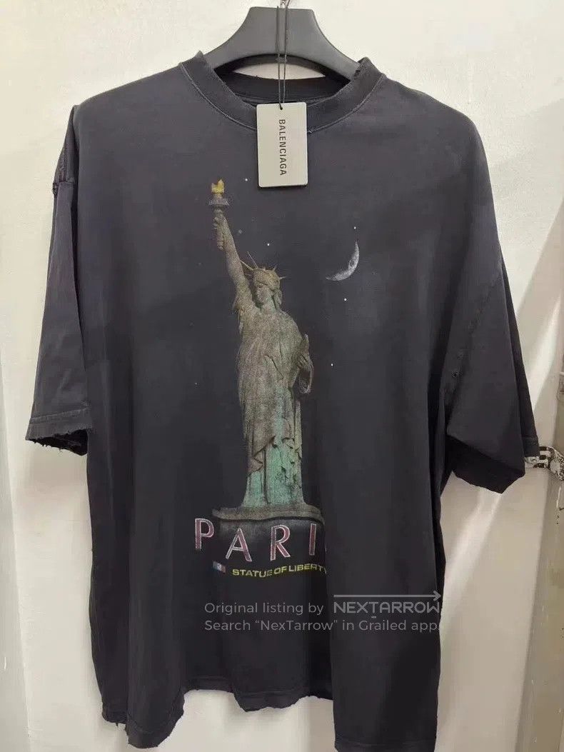 Balenciaga Balenciaga Statue of Liberty Small Ripped Short Sleeve Size US XL / EU 56 / 4 - 1 Thumbnail