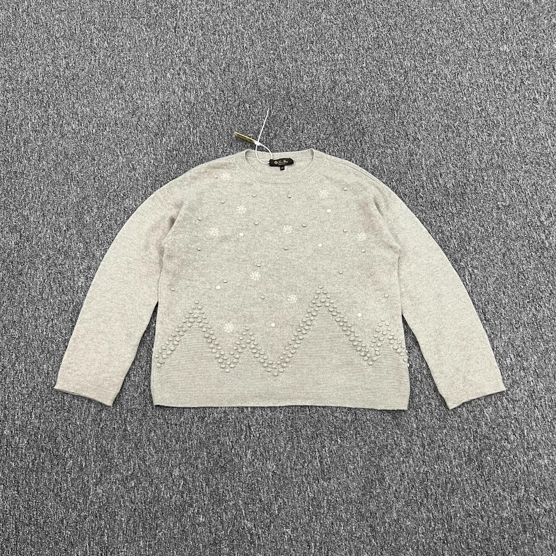 Loro Piana Loro Piana Xmas Snowflake Cashmere Sweater 42 Size M / US 6-8 / IT 42-44 - 1 Thumbnail