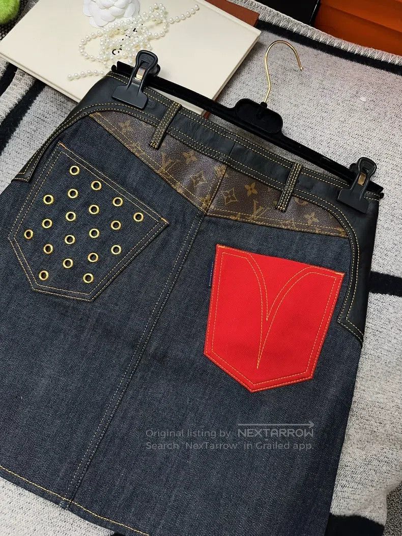 Louis Vuitton Louis Vuitton Denim patchwork skirt Size 33" - 4 Thumbnail