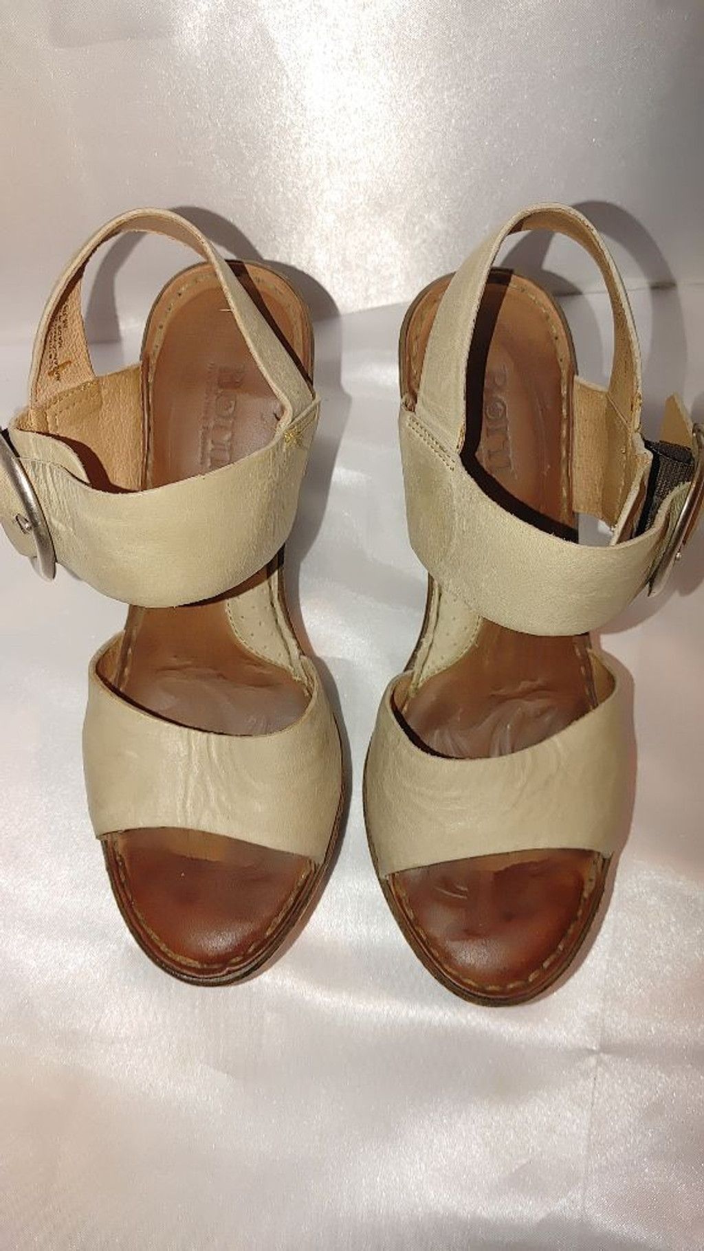 Born Born Leather Wedge Sandal Size 7 Size US 7 / IT 37 - 5 Thumbnail