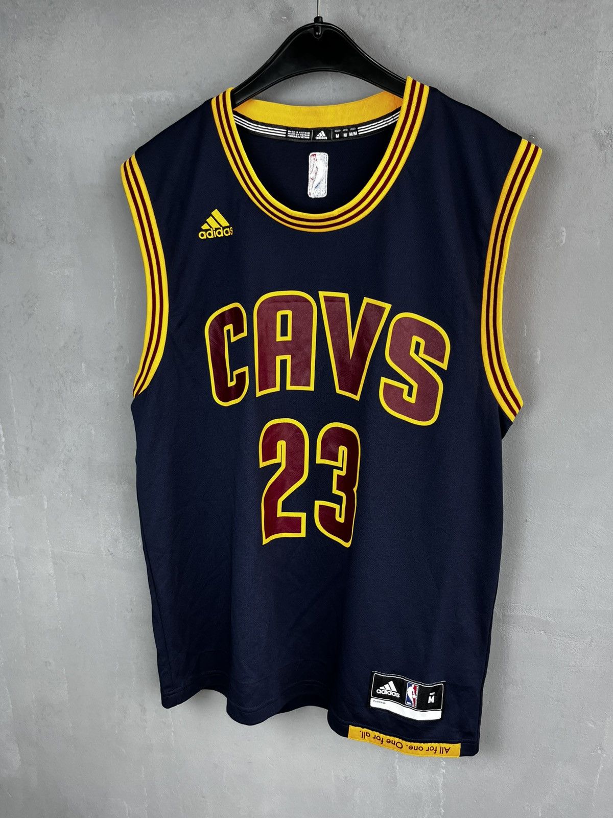 Adidas LeBron James 23 Cleveland Cavaliers / Cavs Jersey Size US M / EU 48-50 / 2 - 1 Thumbnail