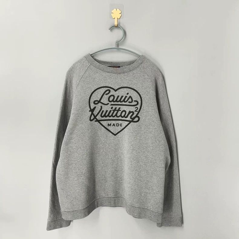 Louis Vuitton Louis Vuitton NIGO collaborative heart sweater-yf Size US XXL / EU 58 / 5 - 1 Thumbnail