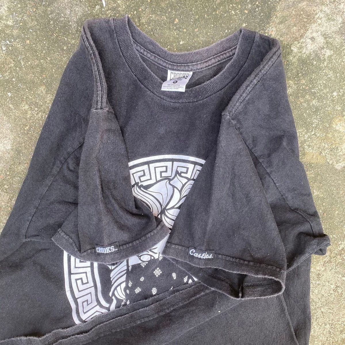 Crooks & Castles RARE ‼️ Crooks & Castles Size US M / EU 48-50 / 2 - 4 Thumbnail