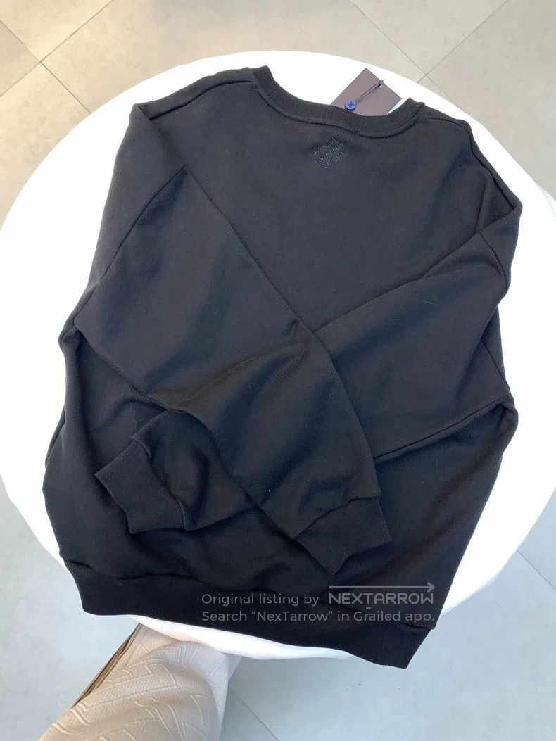 Louis Vuitton Louis Vuitton Monogrammed crewneck long-sleeve sweatshirt Size US L / EU 52-54 / 3 - 3 Thumbnail
