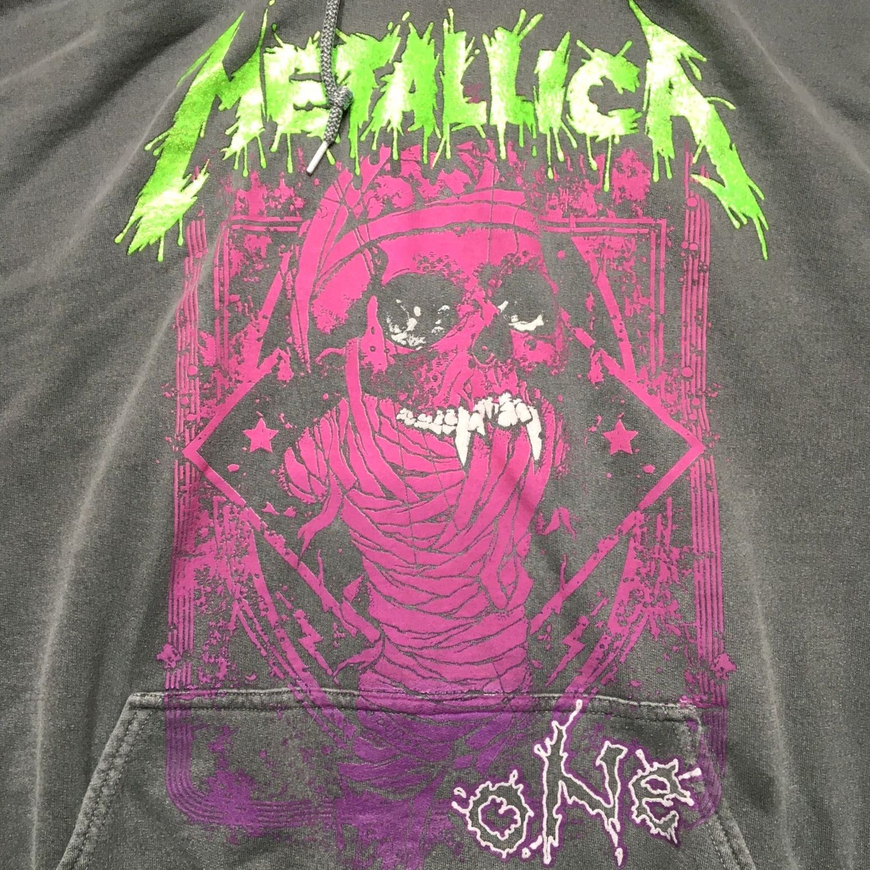 Vintage Metallica Hoodie Mens Oversized Gray Pullover Repro Shirt Pocket Logo 90s Classic Vintage? Size US M / EU 48-50 / 2 - 4 Thumbnail