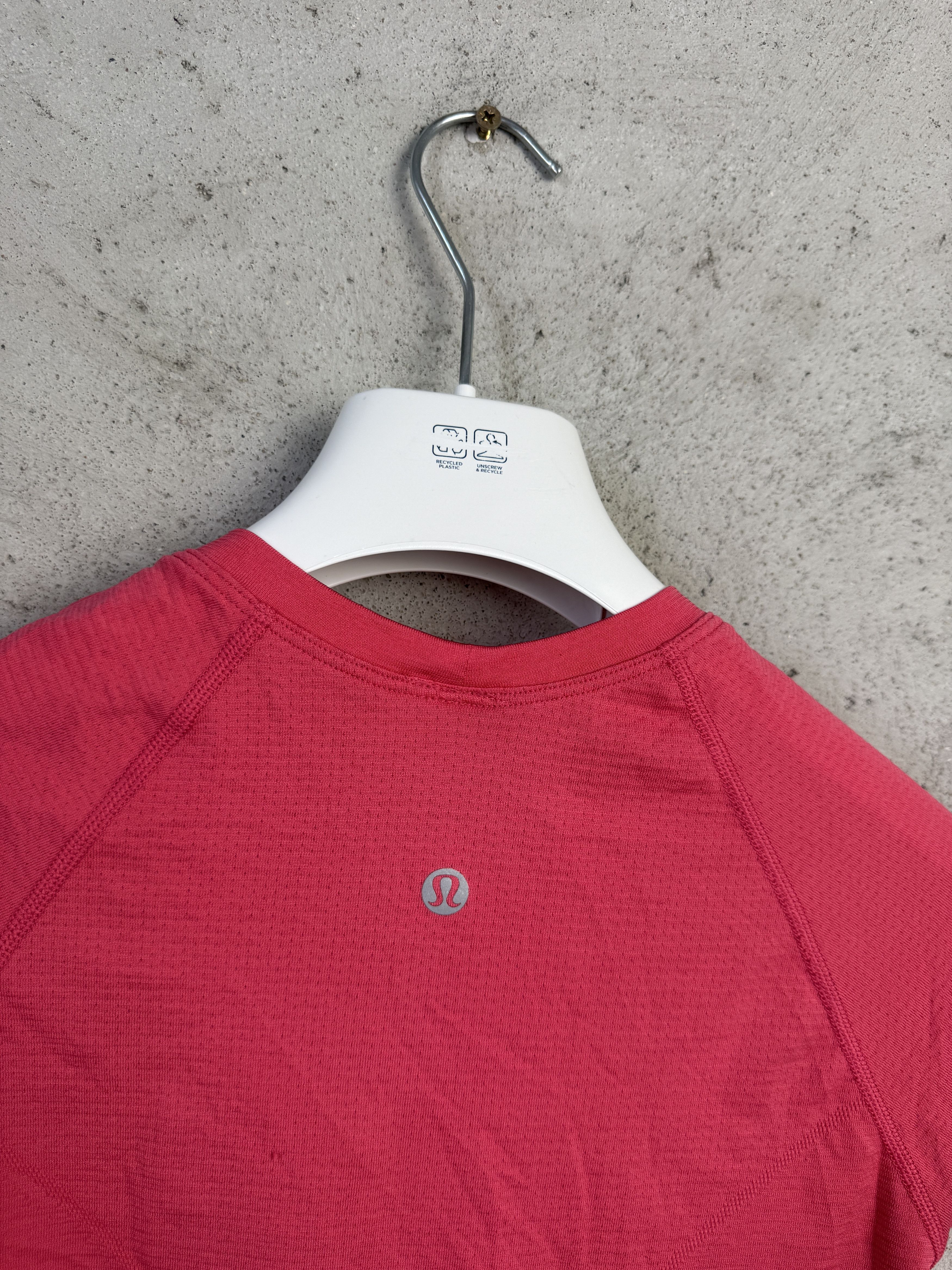 Lululemon Lululemon Swiftly Tech crop top t-shirt tee gym pilates yoga Size S / US 4 / IT 40 - 5 Thumbnail