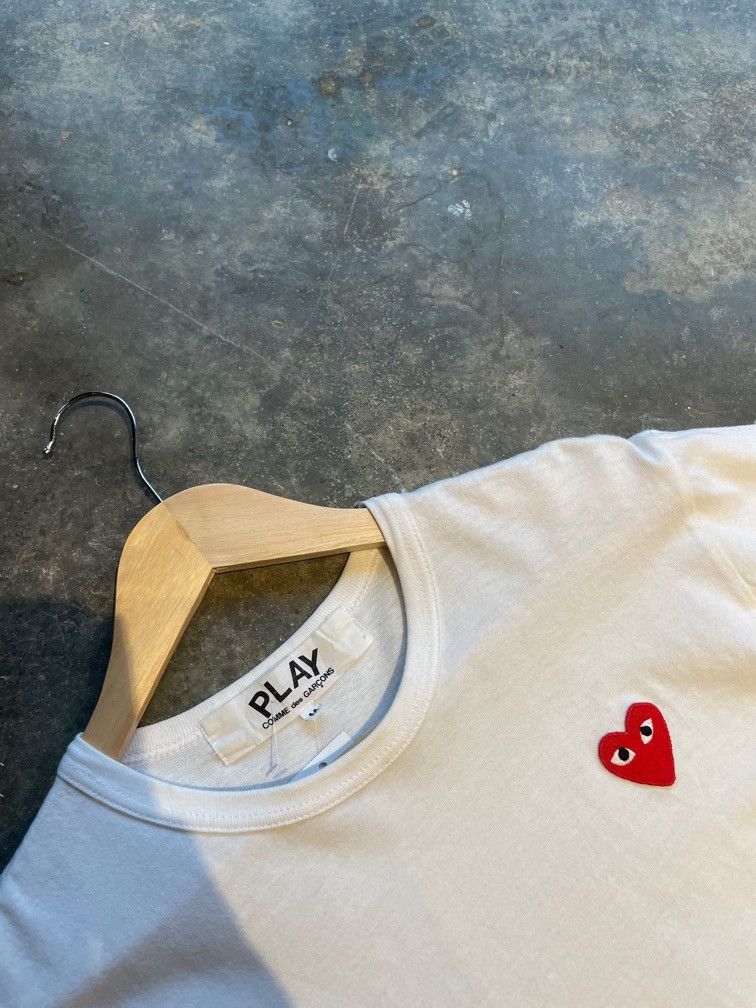 Comme des Garcons Play Comme des Garcons Size US M / EU 48-50 / 2 - 5 Thumbnail