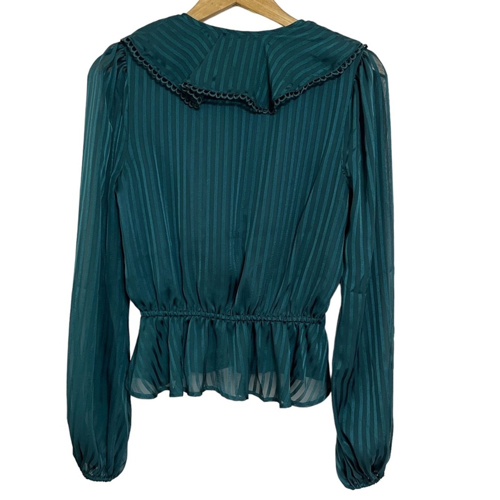 REVOLVE Revolve X Privacy Please Juliana Top In Moss Green Size Size S / US 4 / IT 40 - 3 Thumbnail