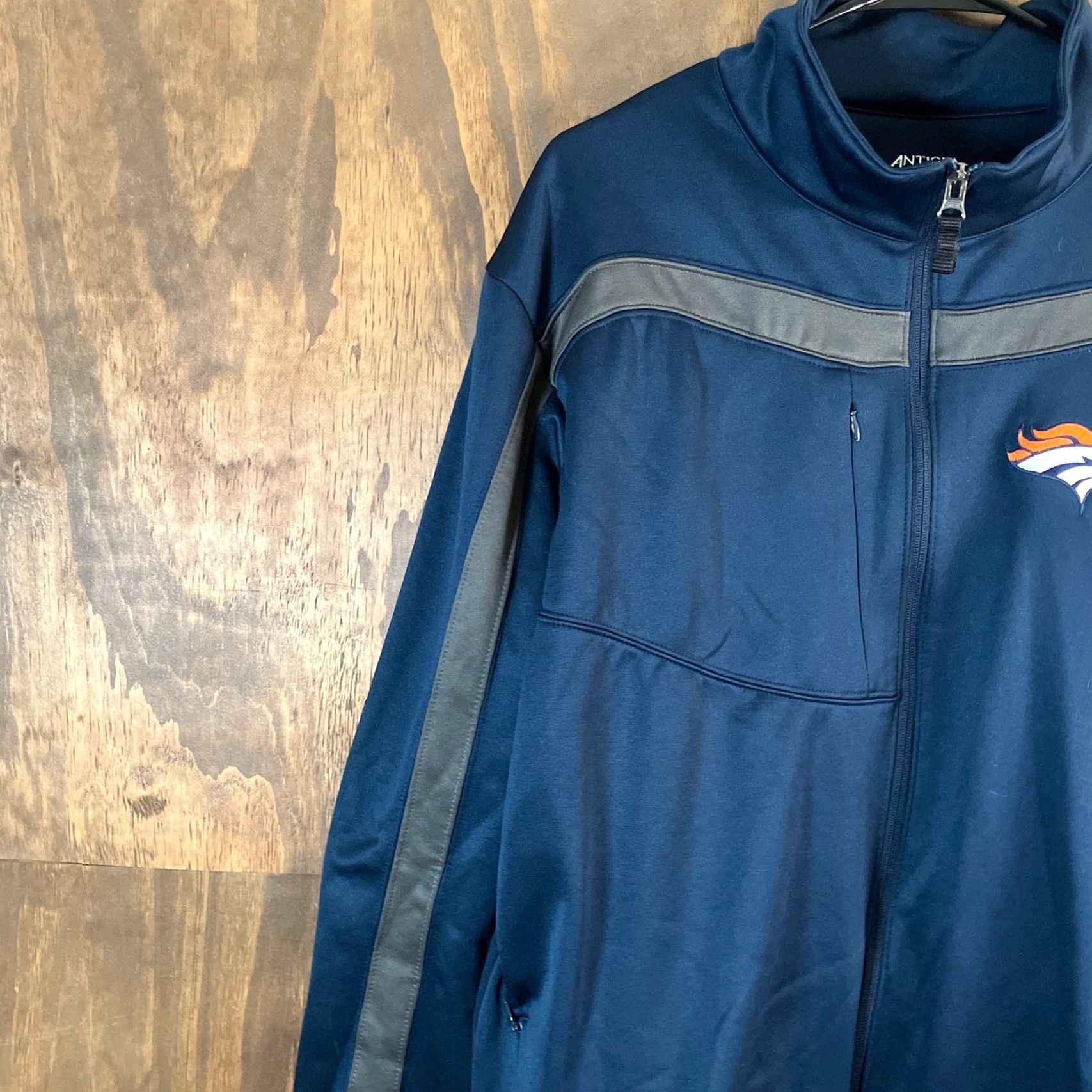 Vintage Antigua Denver Broncos Track Full Zip Mock Neck Jacket Blue XL Men Size US XL / EU 56 / 4 - 4 Thumbnail