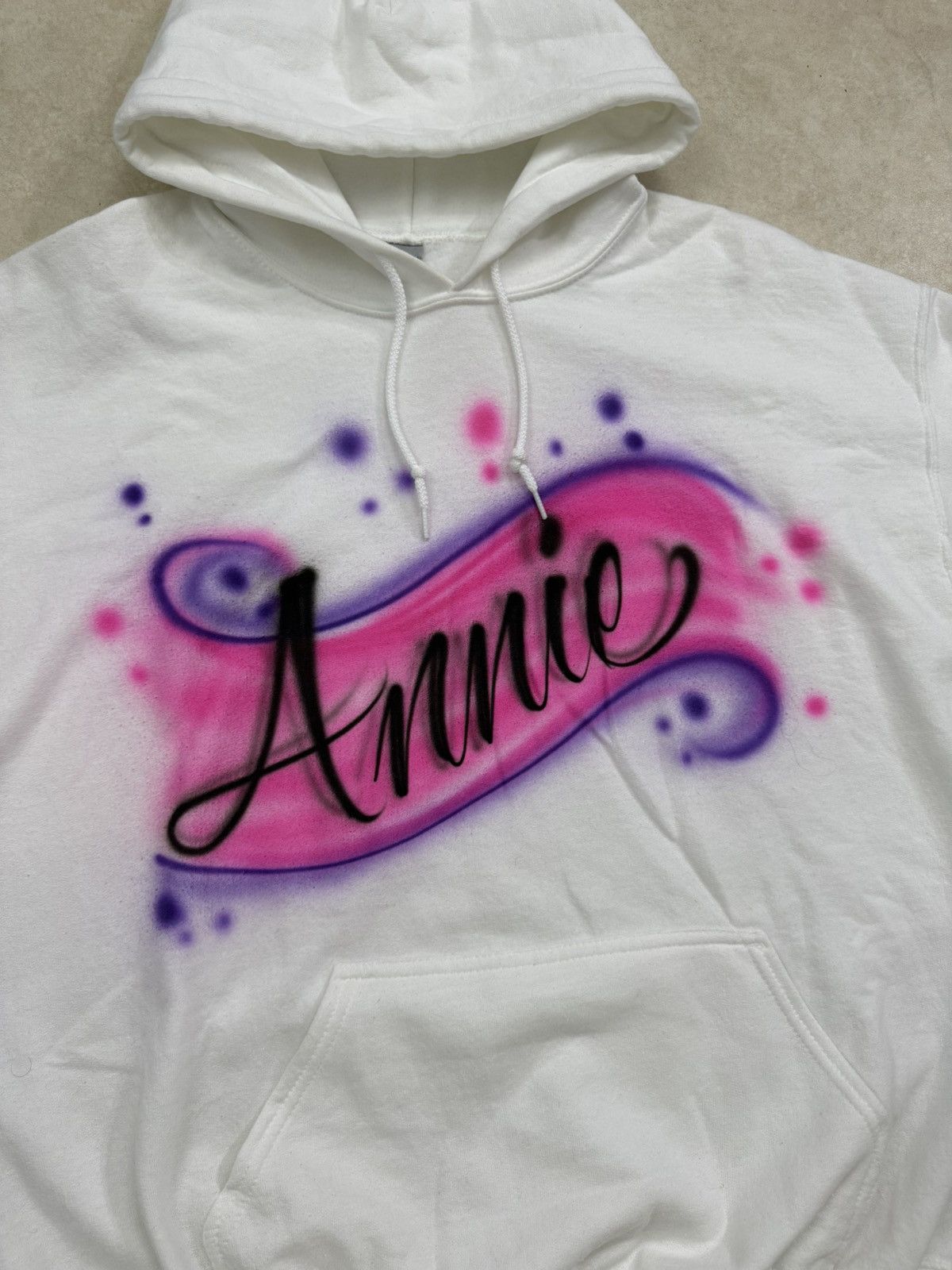 Gildan Airbrush Name “ANNIE” Hoodie Men’s Size Large White Size US L / EU 52-54 / 3 - 2 Thumbnail