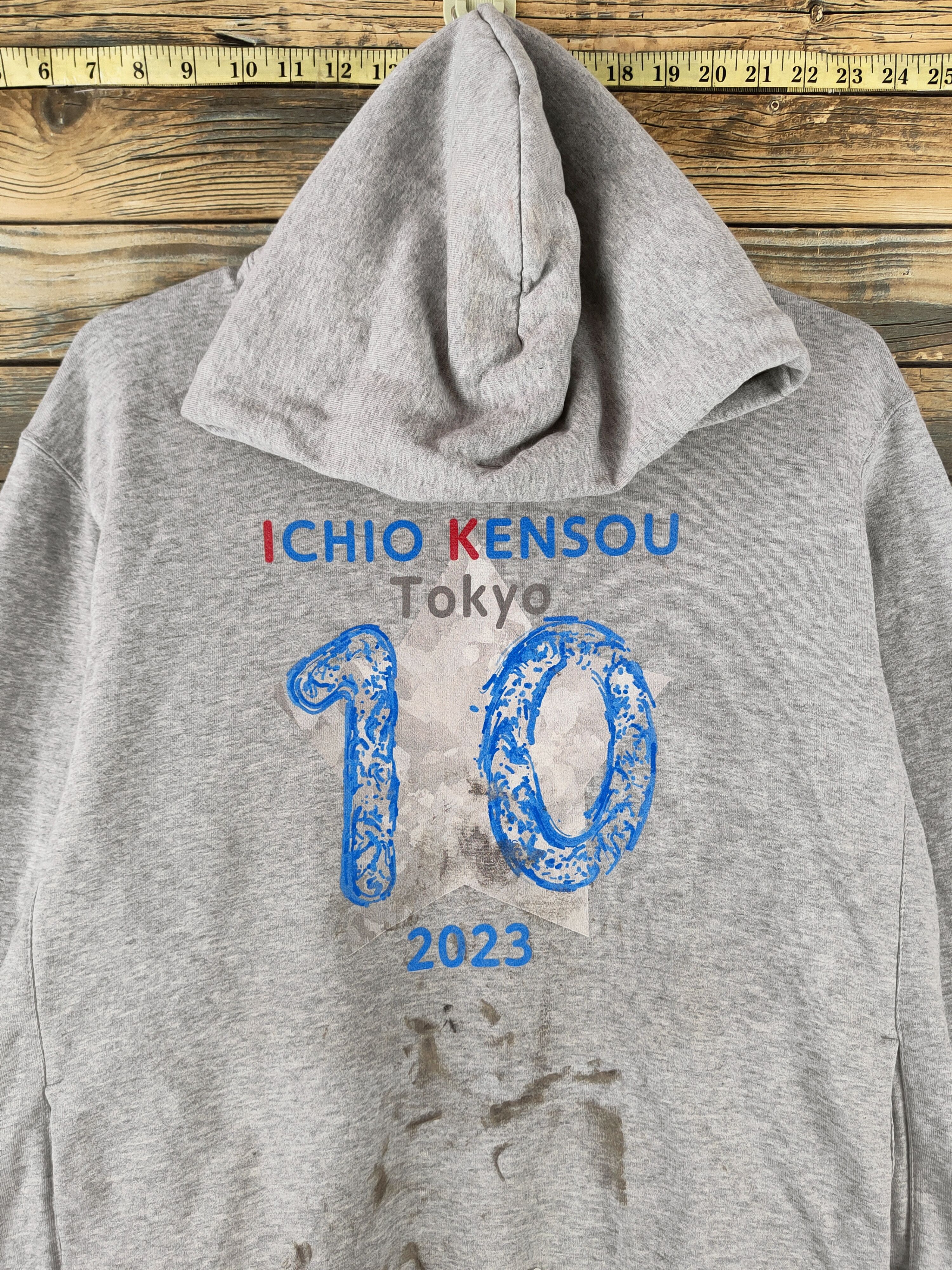 Uniqlo Distressed and Faded stuff by Uniqlo Gray Hoodie Sweatshirt Size US L / EU 52-54 / 3 - 2 Thumbnail