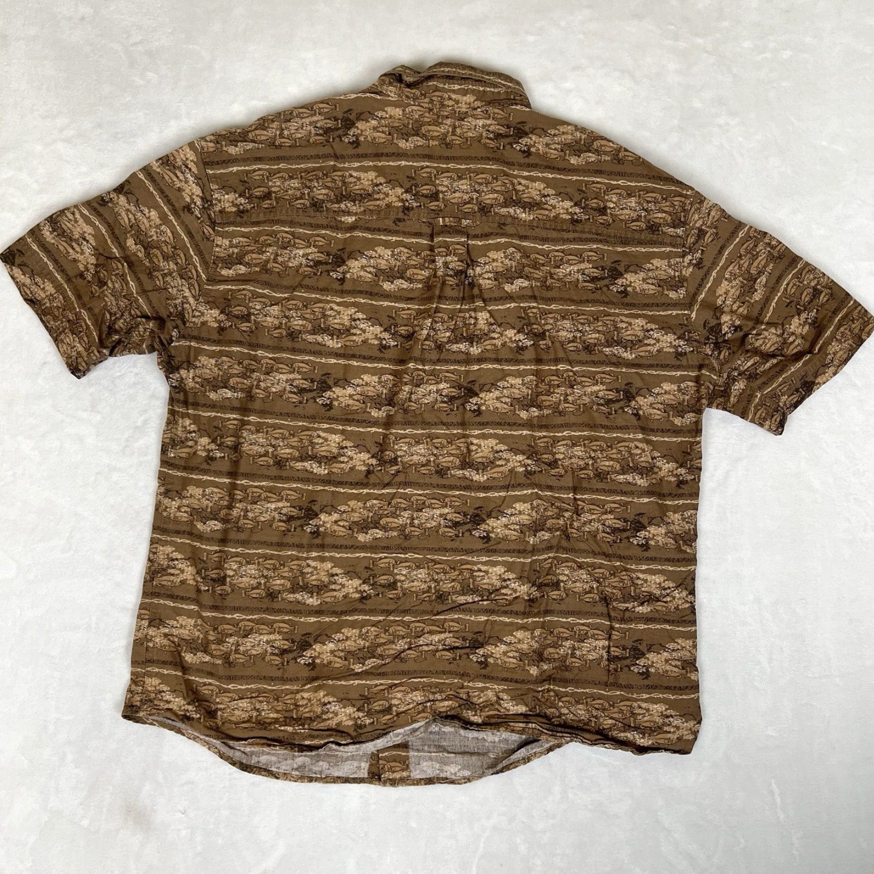 Vintage VINTAGE Woolrich Button-Up Shirt XL Short Sleeve Brown Fish All Over Print 90s Outdoor Retro Men Size US 36 / EU 52 - 6 Thumbnail