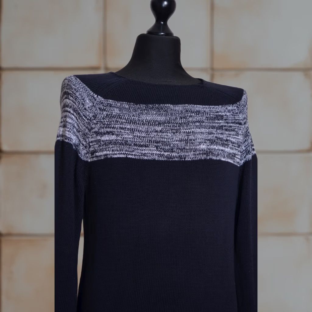 Vintage Armani Jeans Men's Sweater Jumper Pullover Cotton Knit Round Neck Black Gray Size L AJ Logo Jumper Mens Size US L / EU 52-54 / 3 - 1 Thumbnail