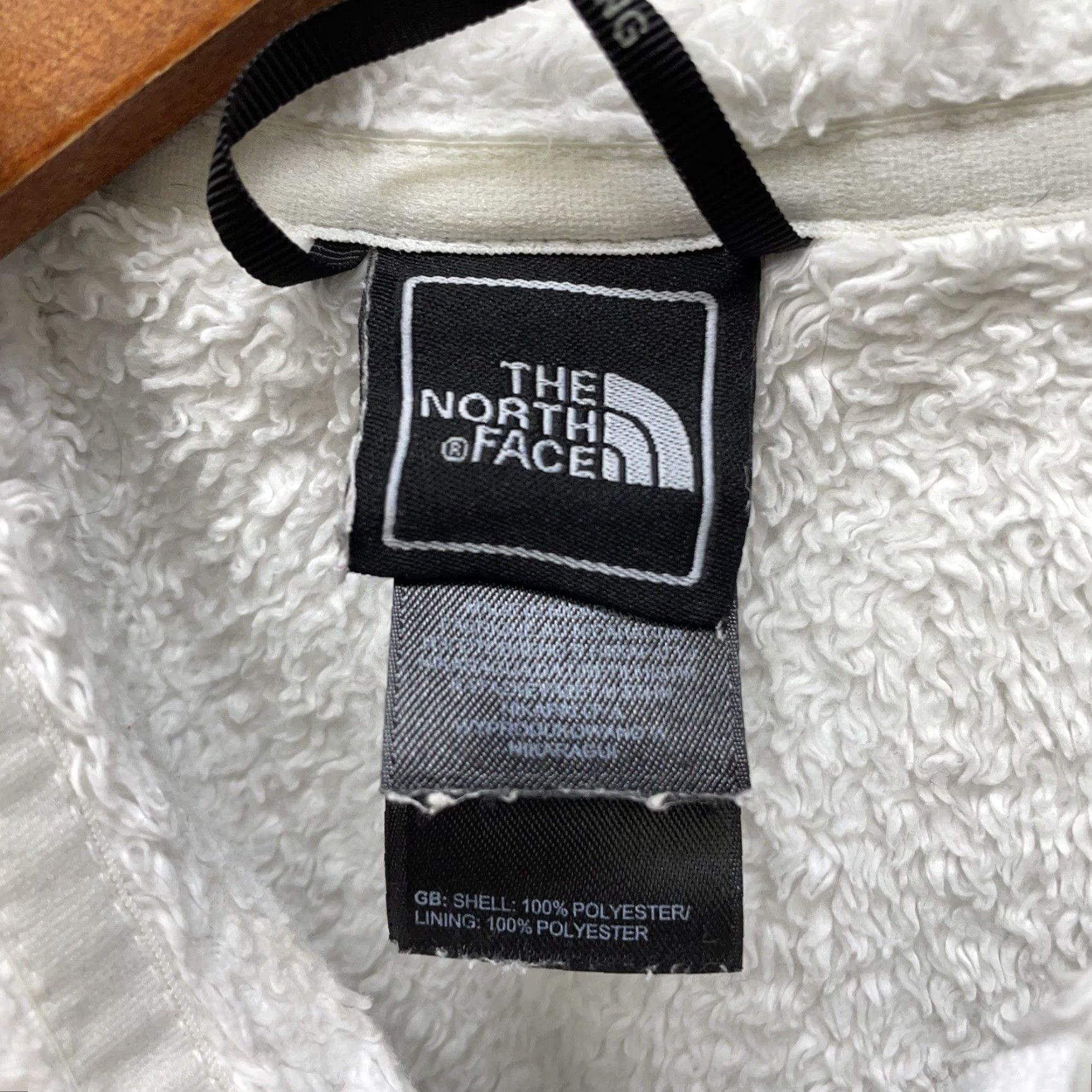 The North Face The North Face Jacket Womens M White 100% polyester Zip-up Casual Basic Womens M White The North Face 100% polyester Zip-up jacket Womens Size M Size M / US 6-8 / IT 42-44 - 4 Thumbnail