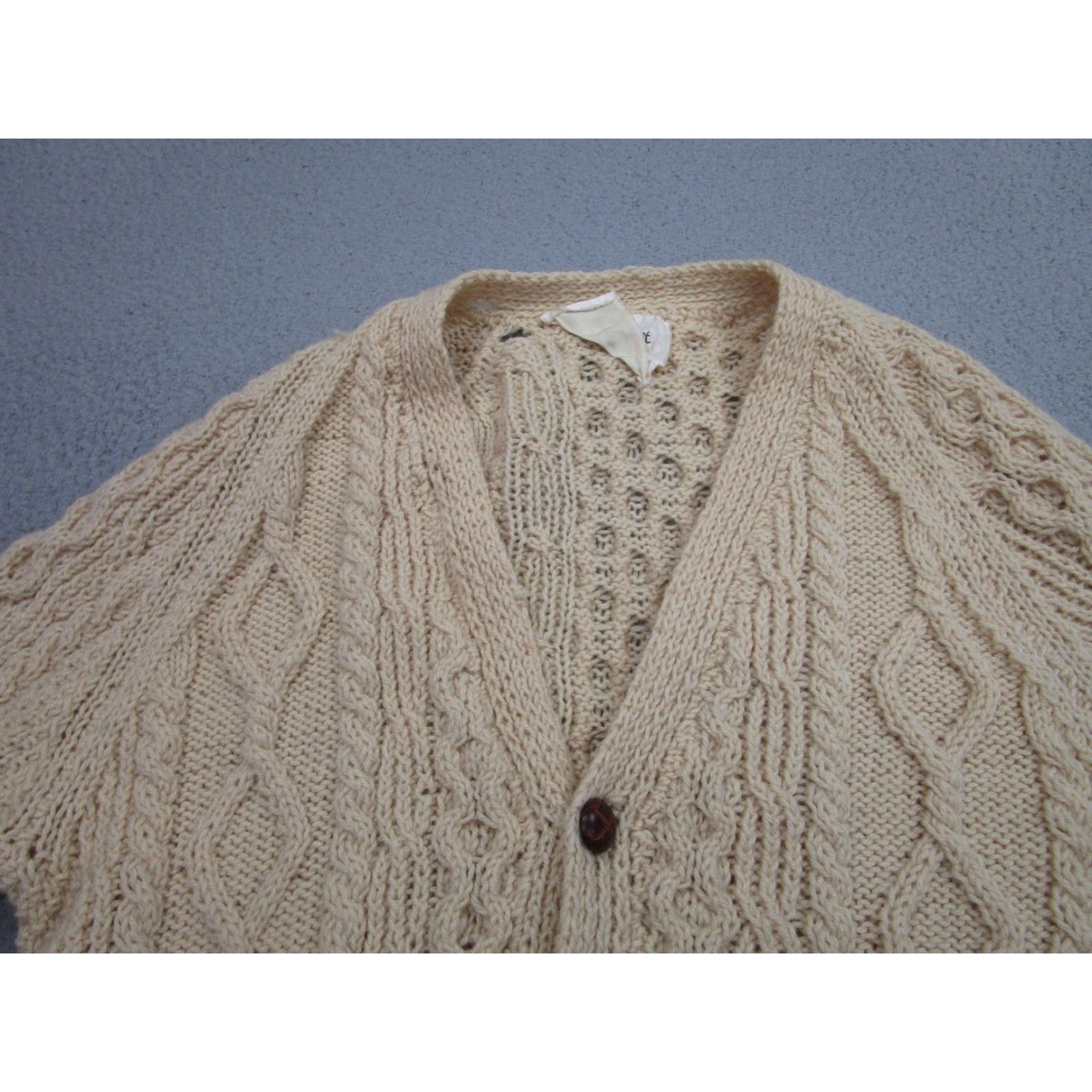 Vintage VINTAGE Purple Heather Handknit Cardigan Sweater Womens L White Wool Aran Cable Ireland Size L / US 10 / IT 46 - 5 Thumbnail