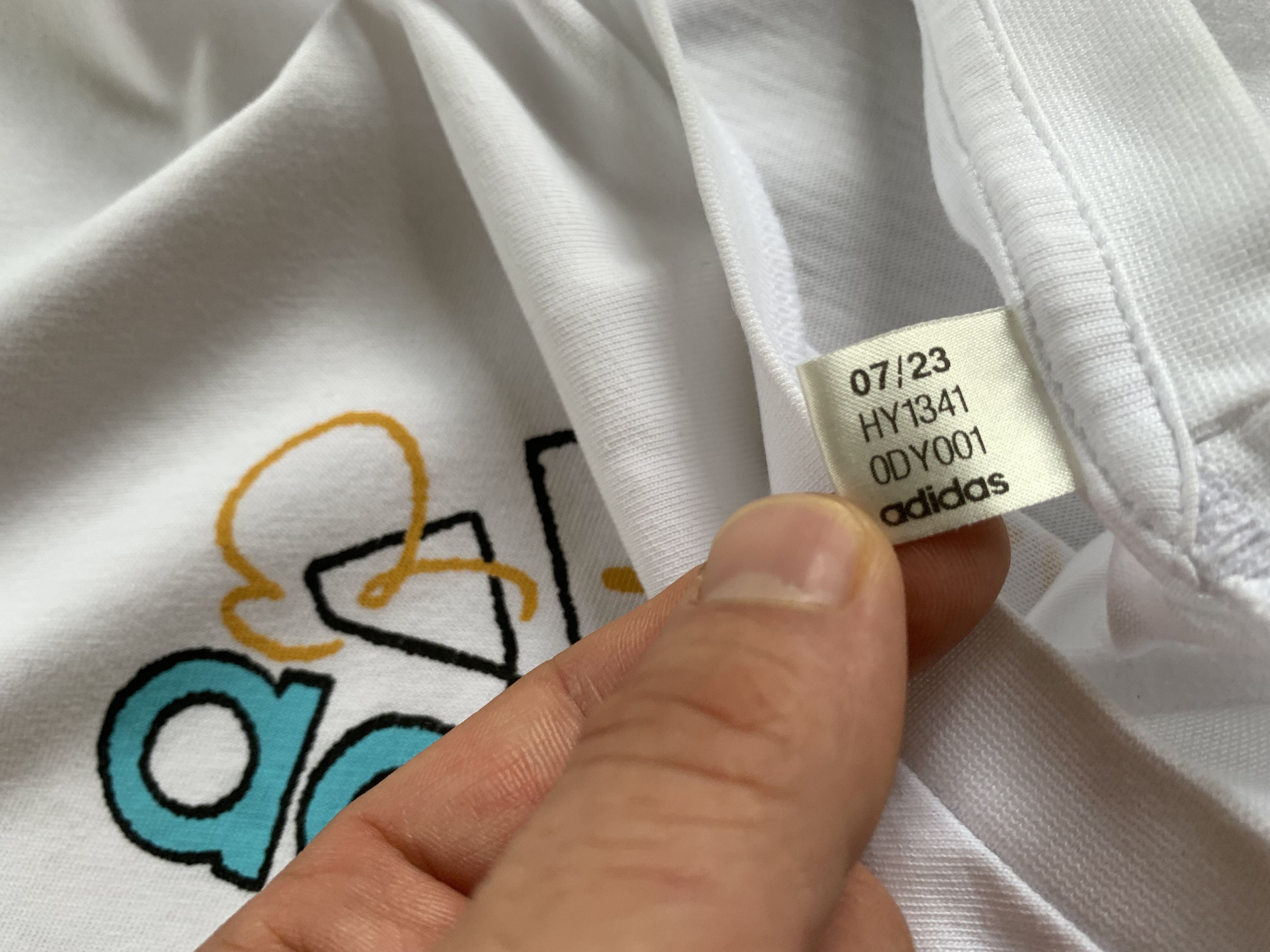 Adidas Adidas White Cotton Printed Tee 2023 Size US XL / EU 56 / 4 - 9 Thumbnail