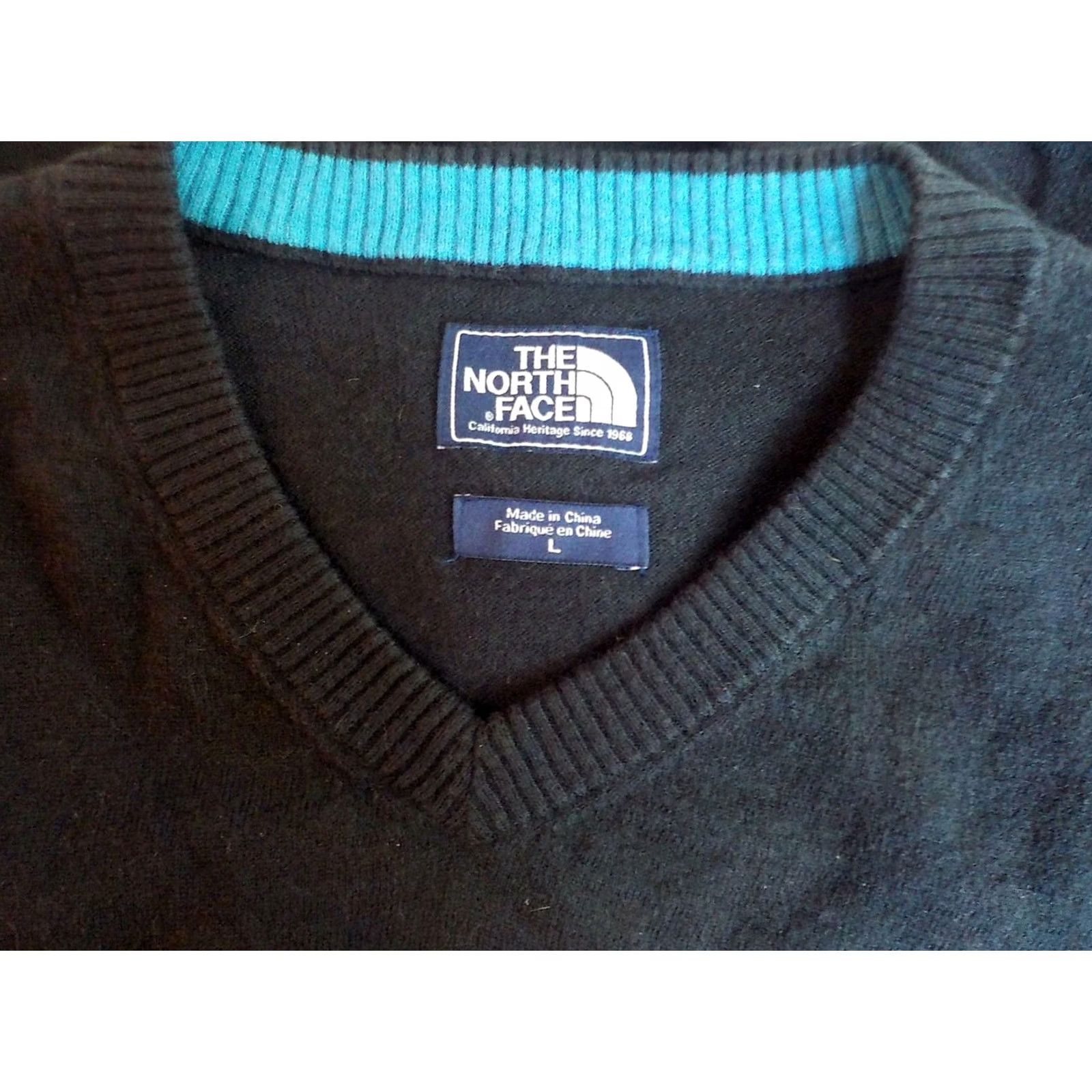 The North Face The North Face V-Neck Pullover Sweater Black Cotton/Wool SZ LARGE Mens Regular Knits Solid Ribbed Neckline Cuffs Hem Tag Good Condition Size US L / EU 52-54 / 3 - 5 Thumbnail