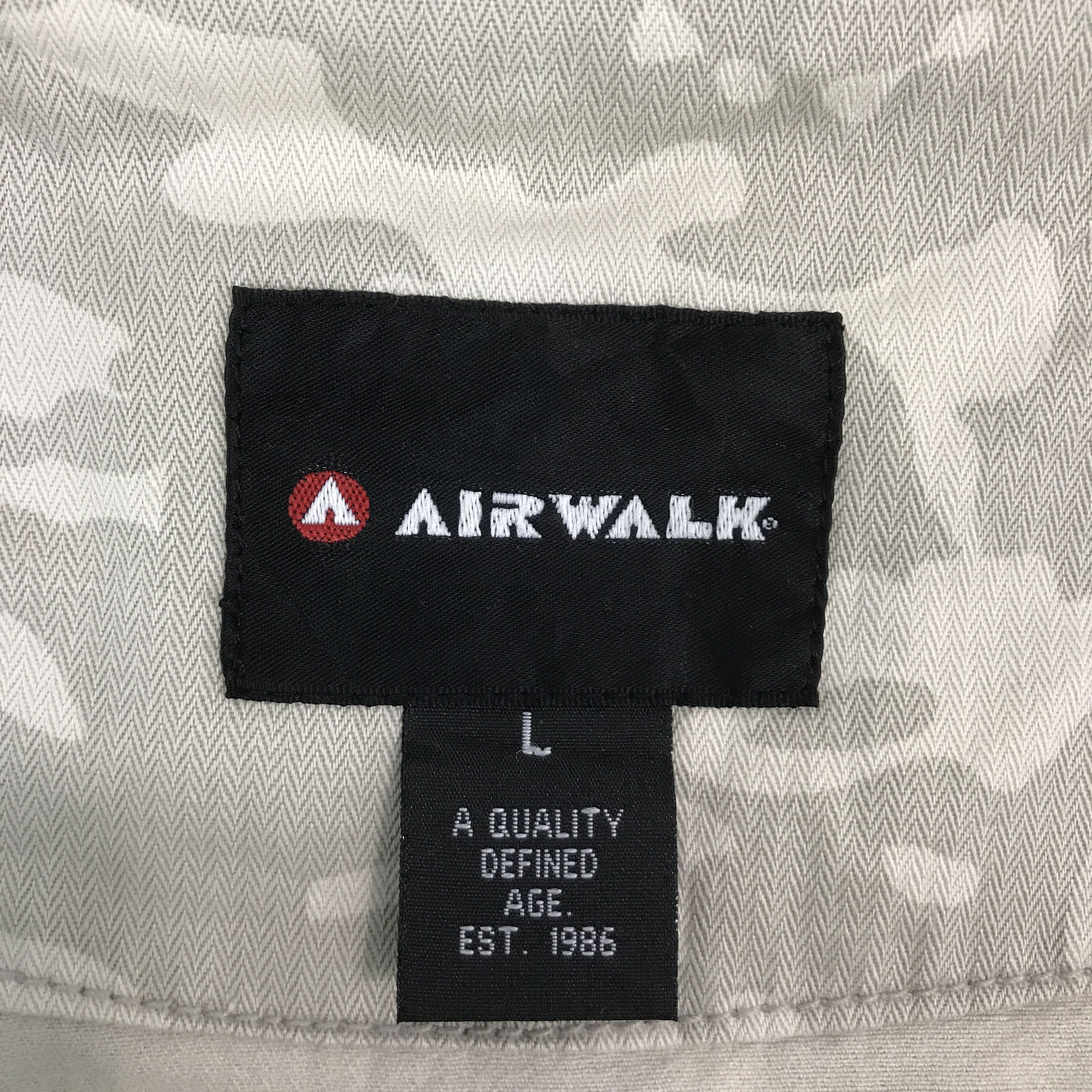 Airwalk × Japanese Brand AIRWALK JAPAN CAMO MILITARY DESIGN JACKET Size US L / EU 52-54 / 3 - 11 Thumbnail