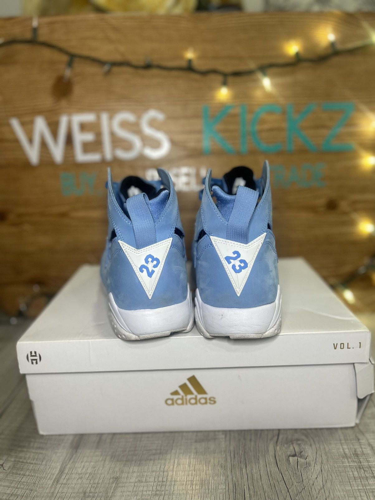 Jordan Brand Jordan 7 Pantone Size US 11 / EU 44 - 6 Thumbnail