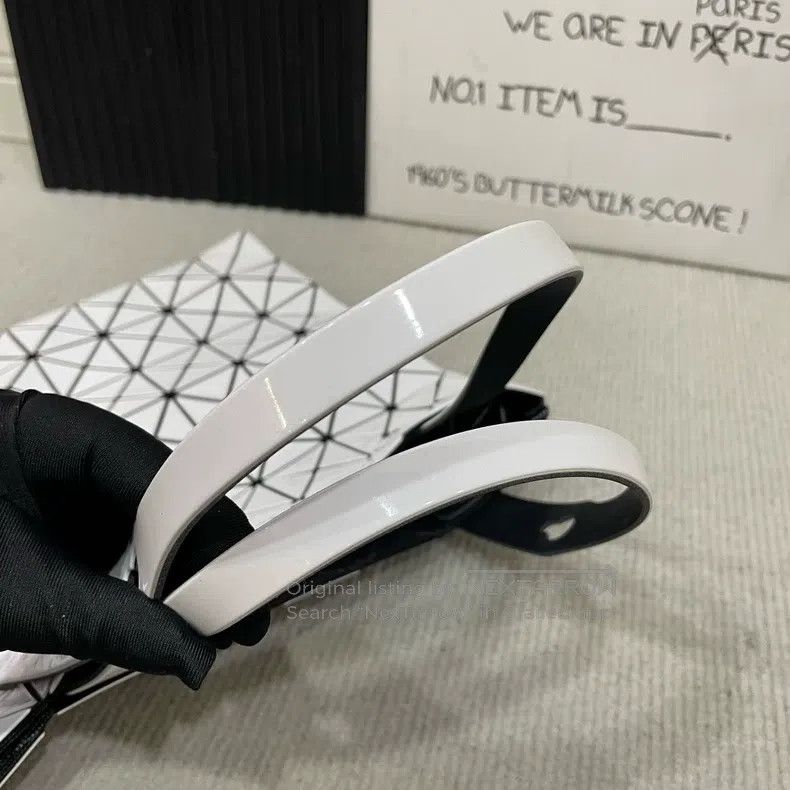 Issey Miyake Issey Miyake White Seven-Grid Handbag Size ONE SIZE - 7 Thumbnail