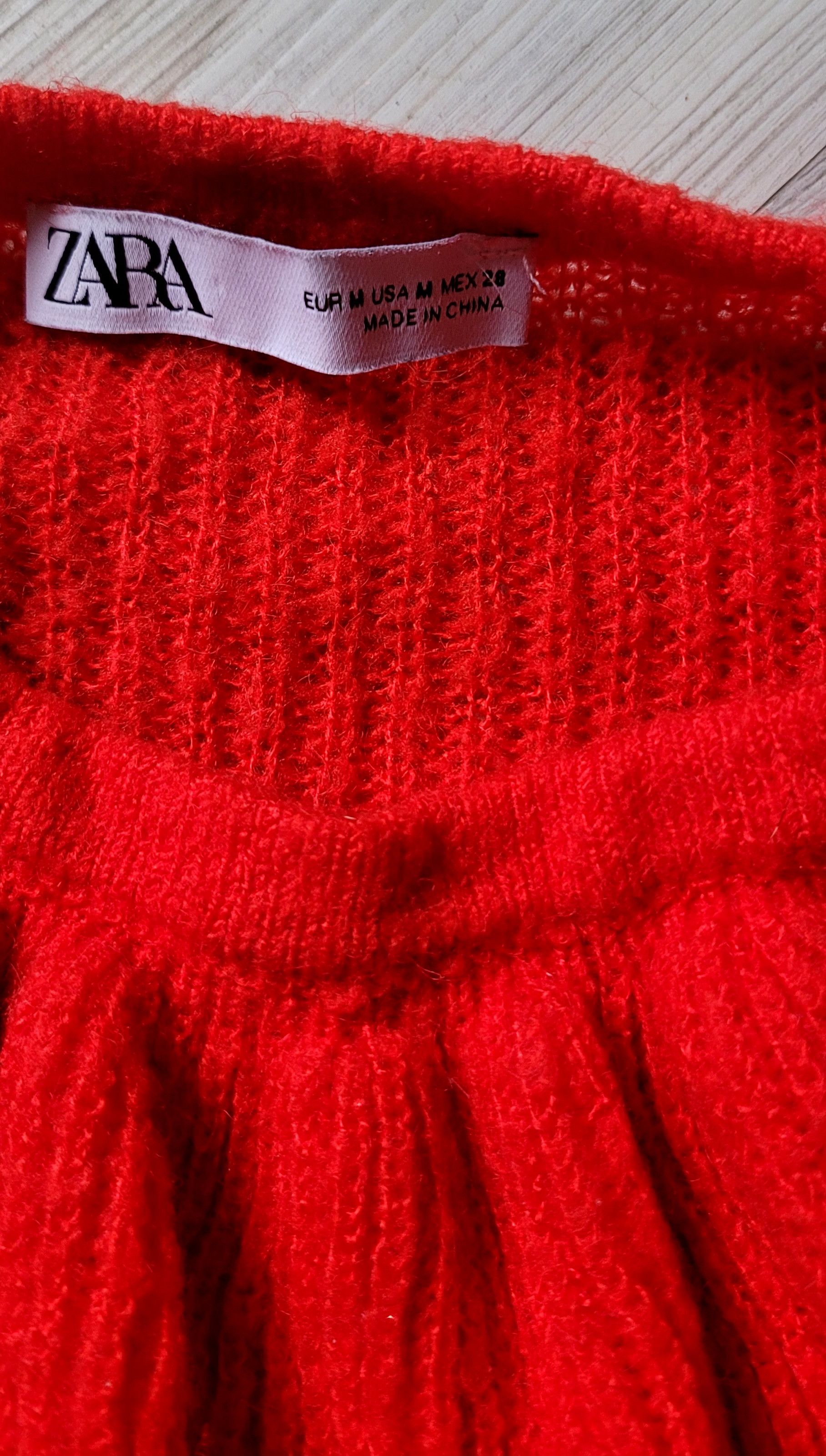 Zara Vibrant red - nice comfy cropped ruffled top! Size M / US 6-8 / IT 42-44 - 4 Thumbnail