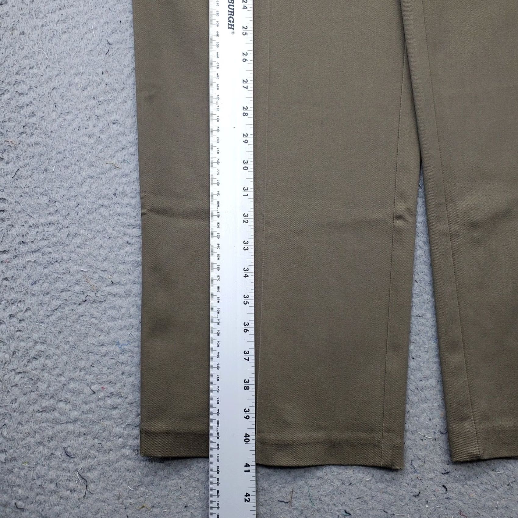 Haggar Haggar Premium Khaki Pants Mens 42x30 Tan Classic Fit Straight Wrinkle Free Size US 42 / EU 58 - 3 Thumbnail