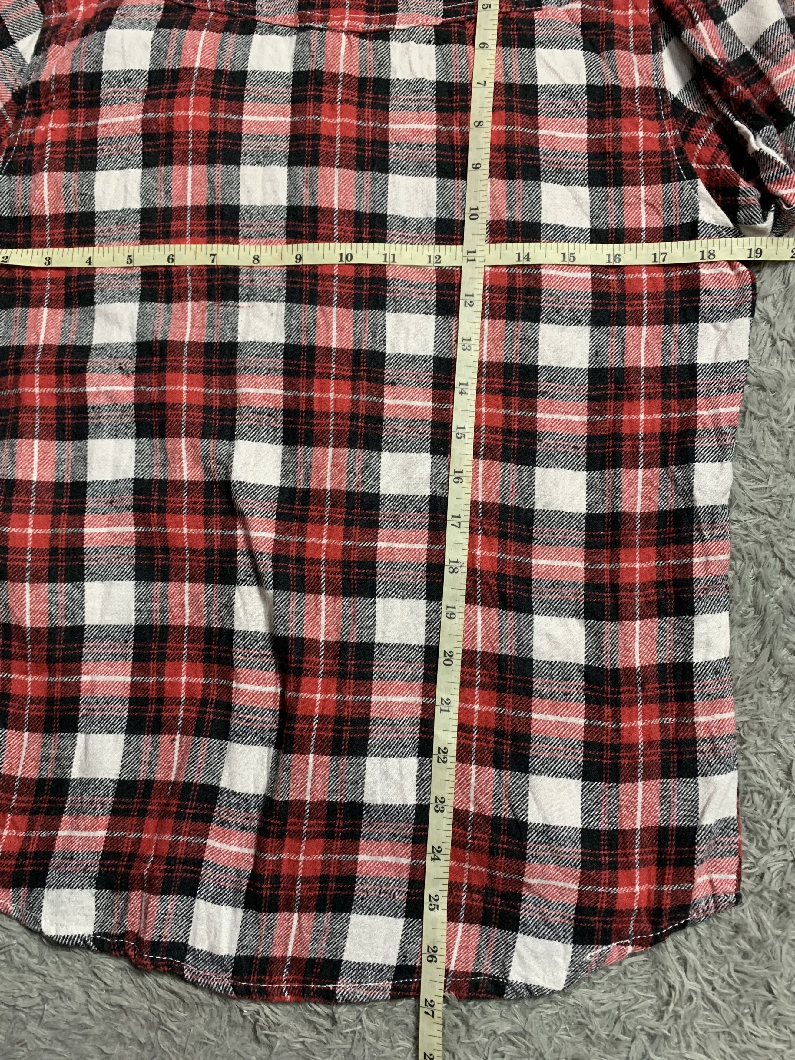 In The Attic In The Attic Japanese Brand button Long Shirt Flanell Size US M / EU 48-50 / 2 - 9 Thumbnail