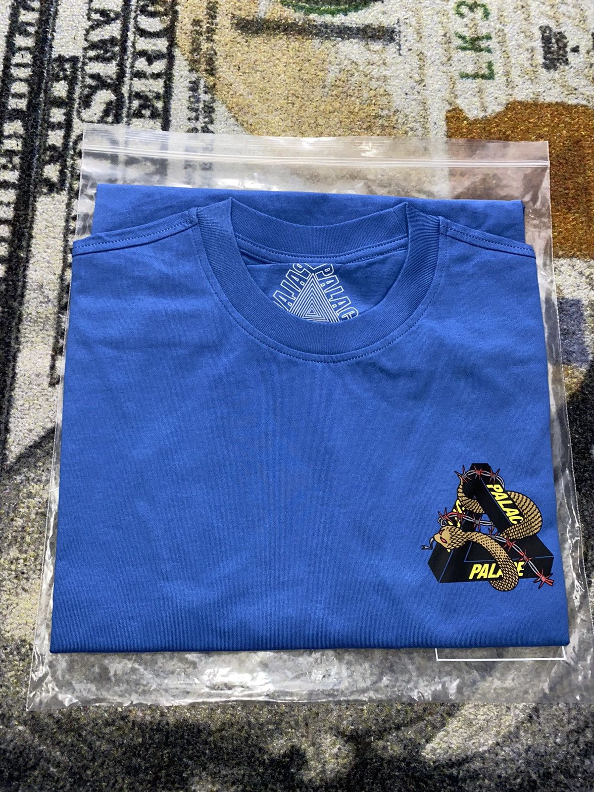 Palace Palace Hesh Mit Fresh T-Shirt Blue Size US M / EU 48-50 / 2 - 2 Thumbnail