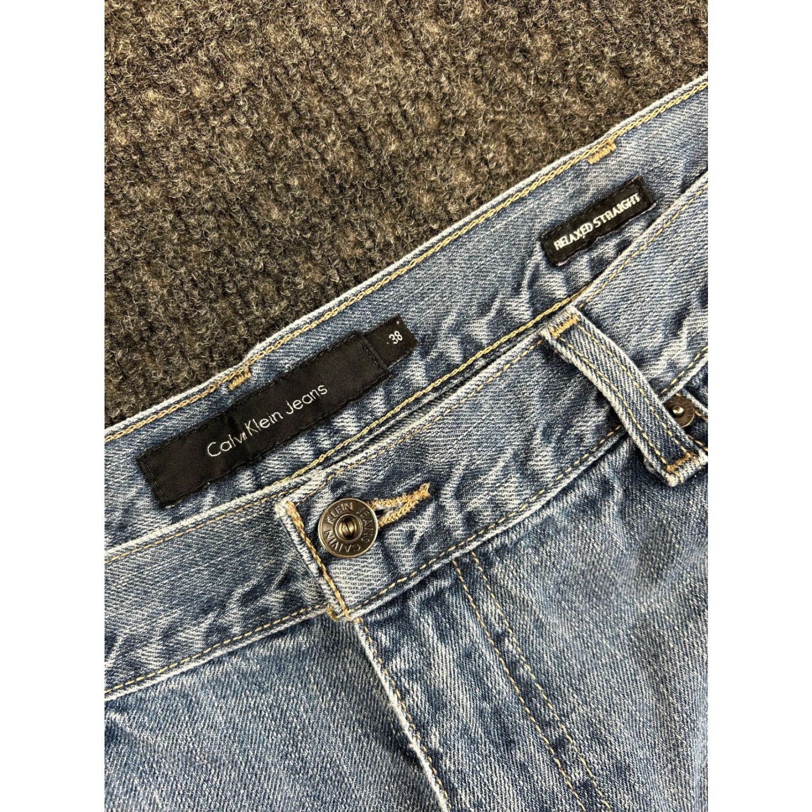 Calvin Klein VINTAGE Calvin Klein Jeans Relaxed Straight Denim 38 Blue Baggy Distressed 5-Pocket Design Mens Jeans 90s Hip Hop American Classic y2k Light Wash Blue Size US 38 / EU 54 - 4 Thumbnail